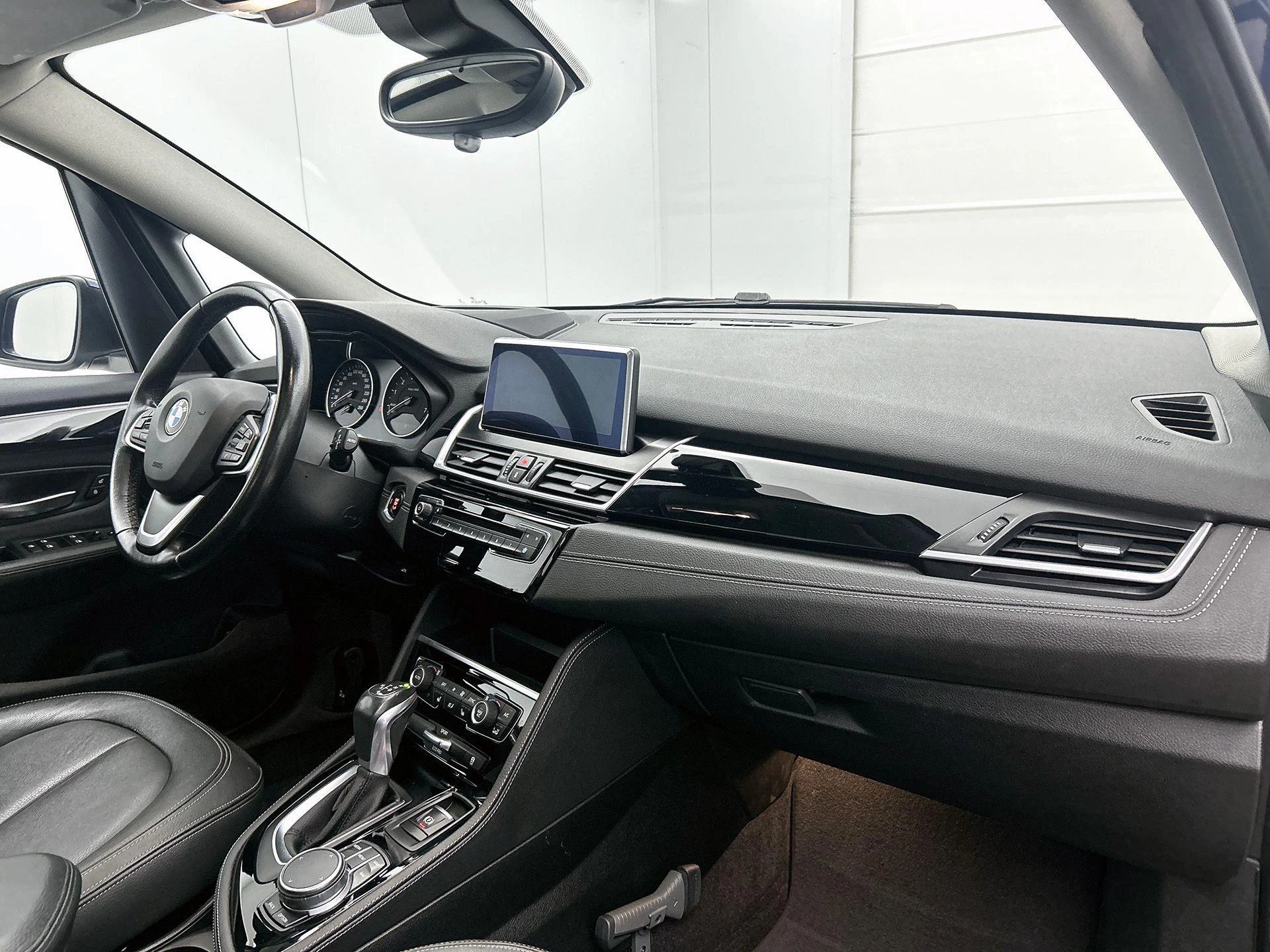 BMW-2 Serie-image-20