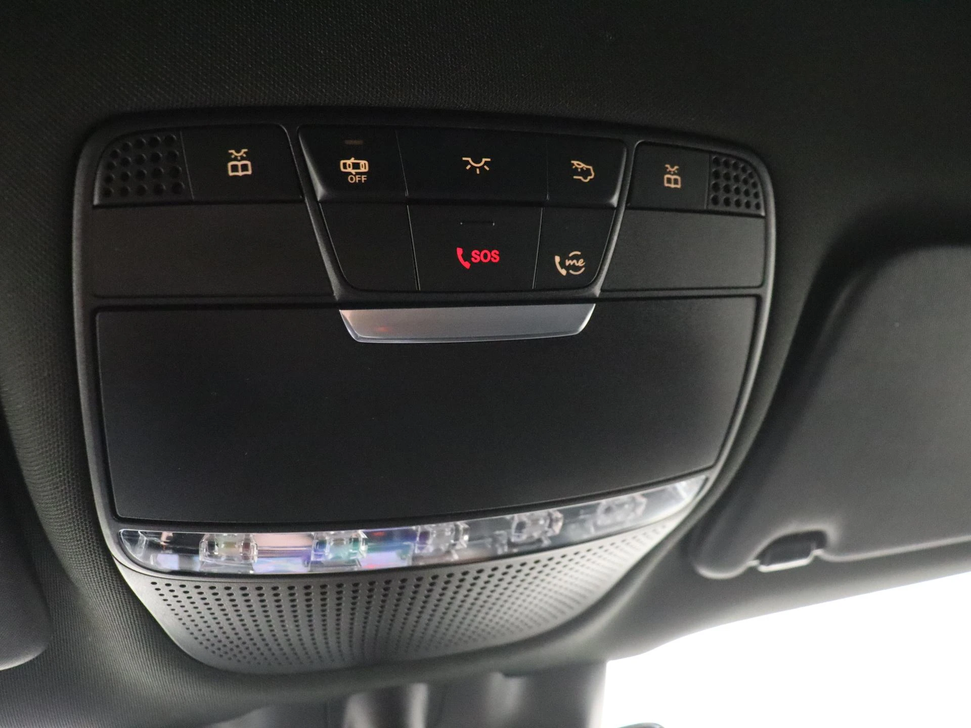 Mercedes-Benz-GLC-image-22