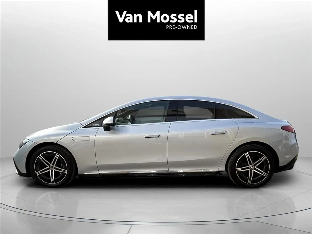 Mercedes-Benz-EQE-image-7
