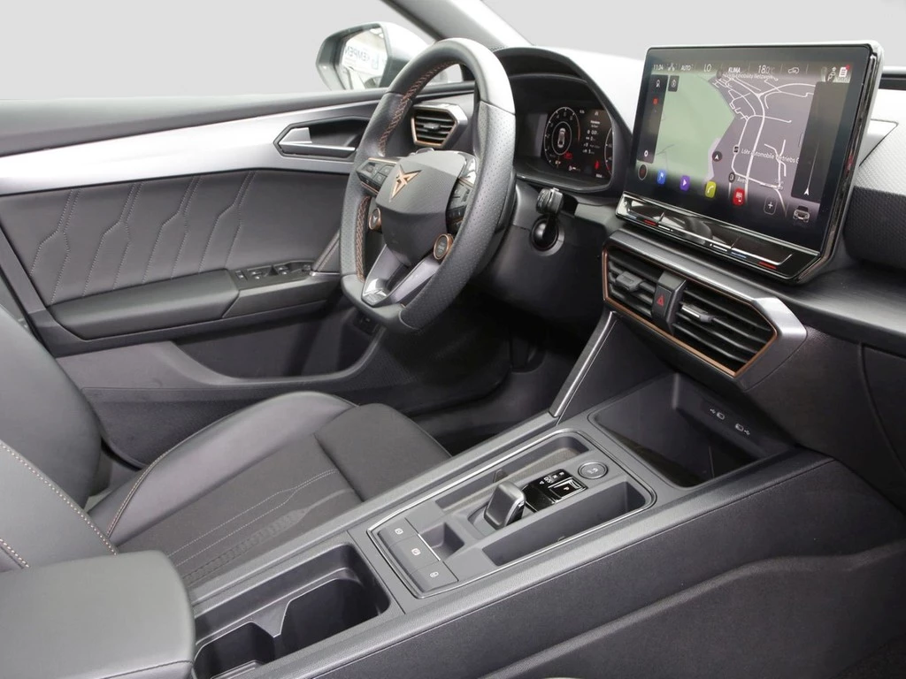 CUPRA Leon Sportstourer VZ 2.0 TSI 4Drive 19"AHK BEATS Navi+VC ACC LED RFK+PDC SHZ