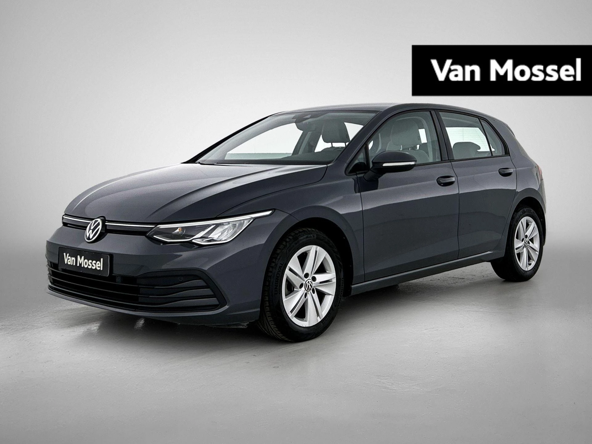 Volkswagen-Golf-image-0
