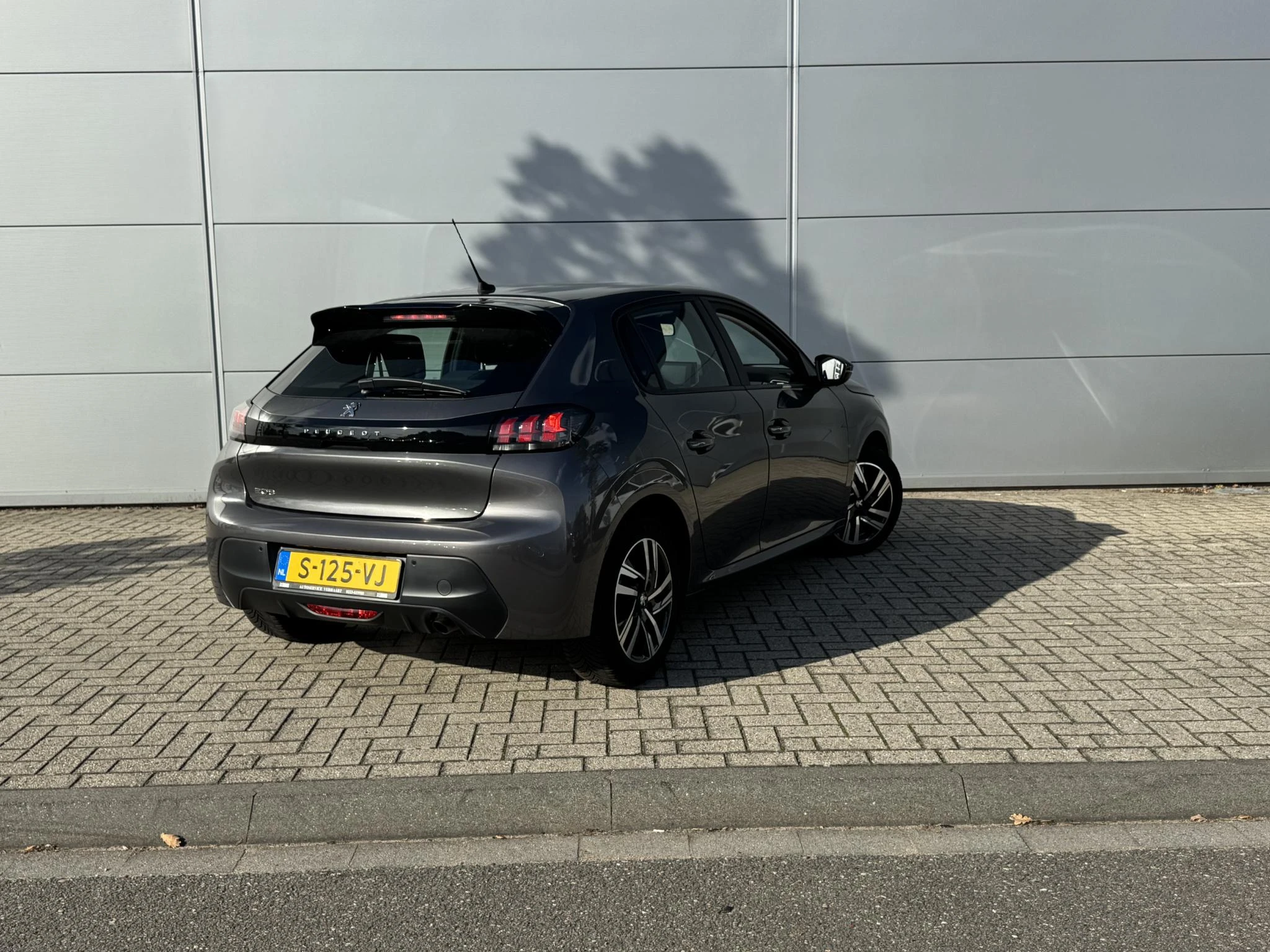 Peugeot-208-image-5