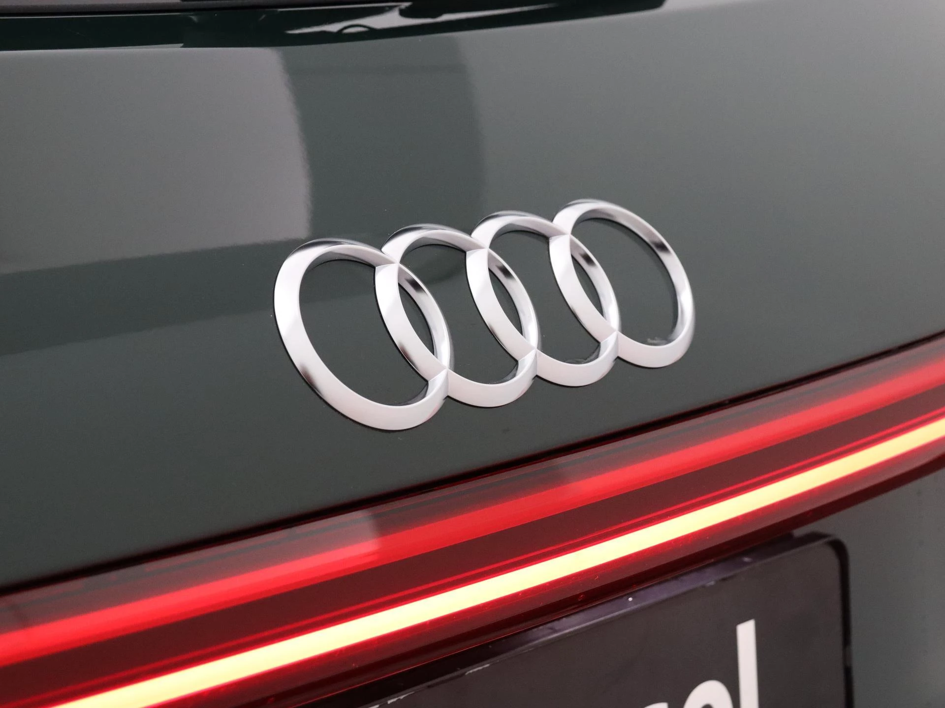 Audi-e-tron-image-8