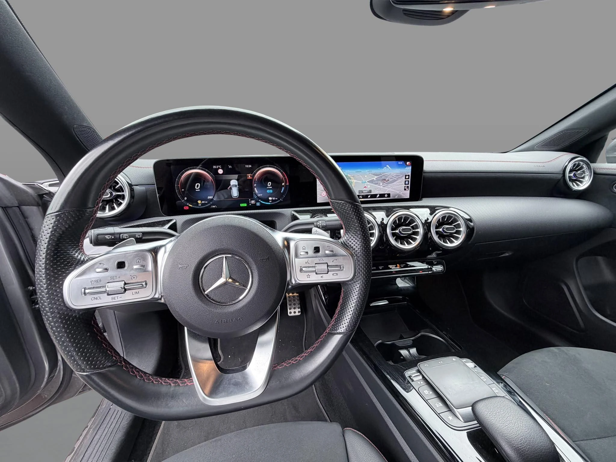 Mercedes-Benz-CLA-image-7