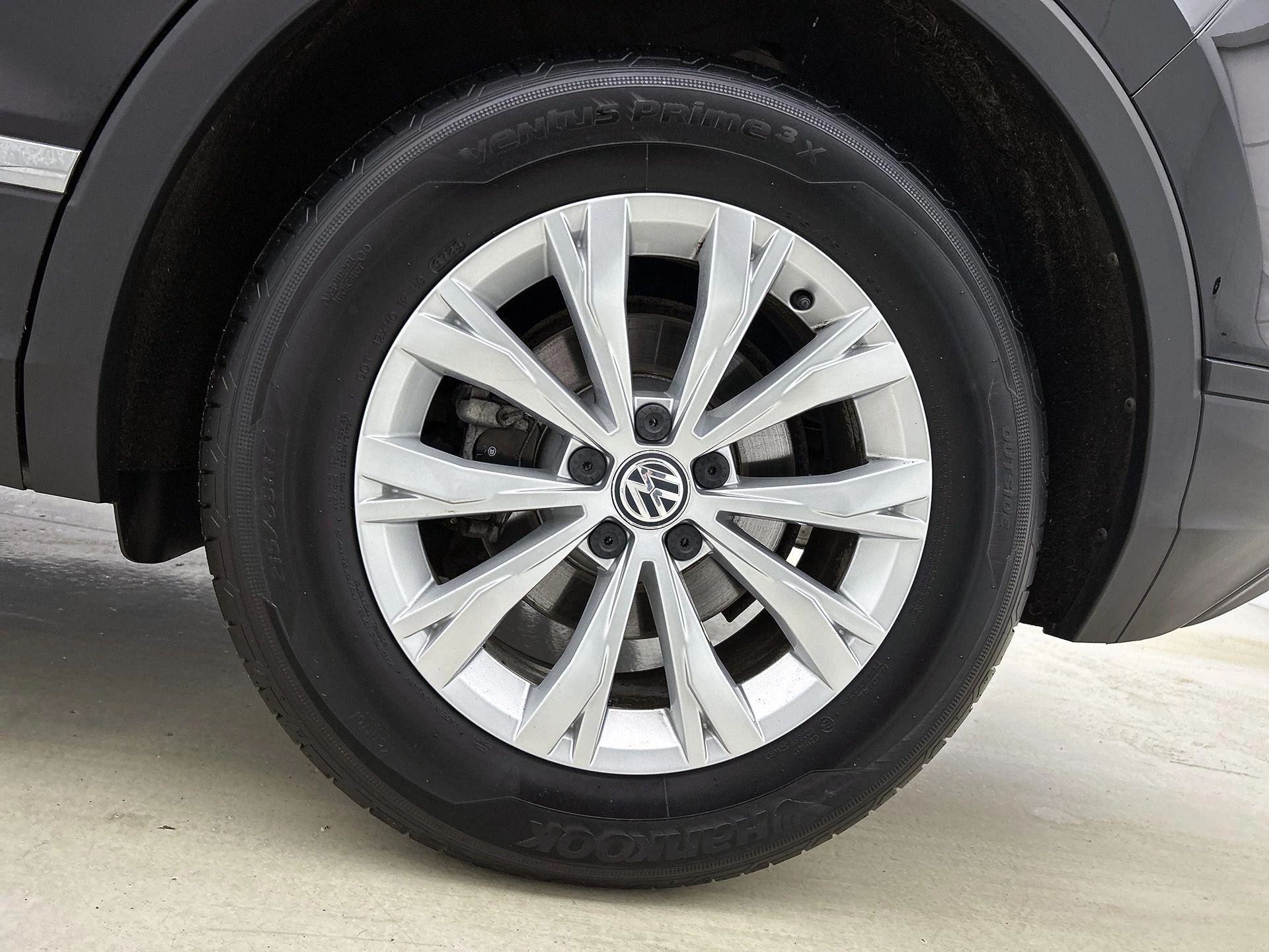 Volkswagen-Tiguan-image-21