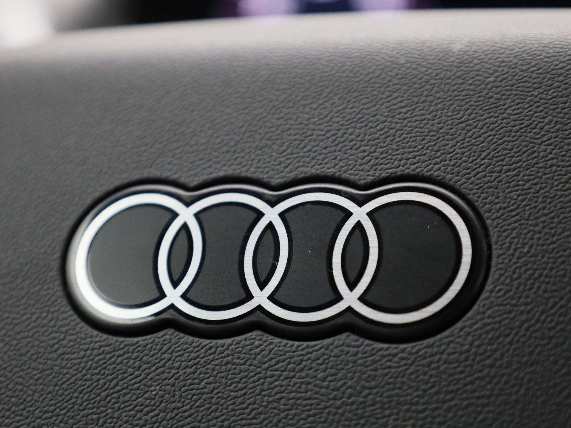 Audi-Q4 e-tron-image-32