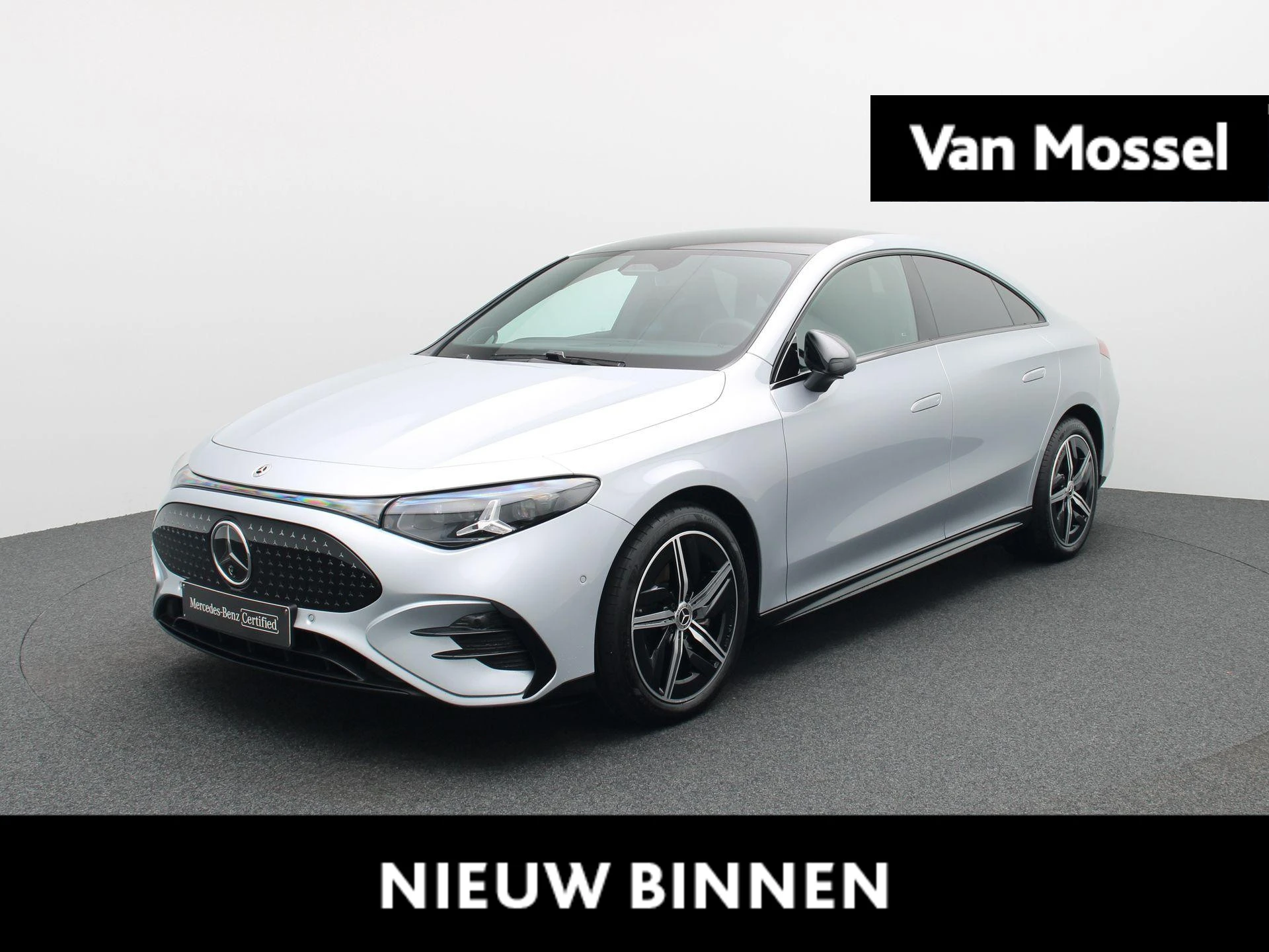 Mercedes-Benz-CLA-image-0
