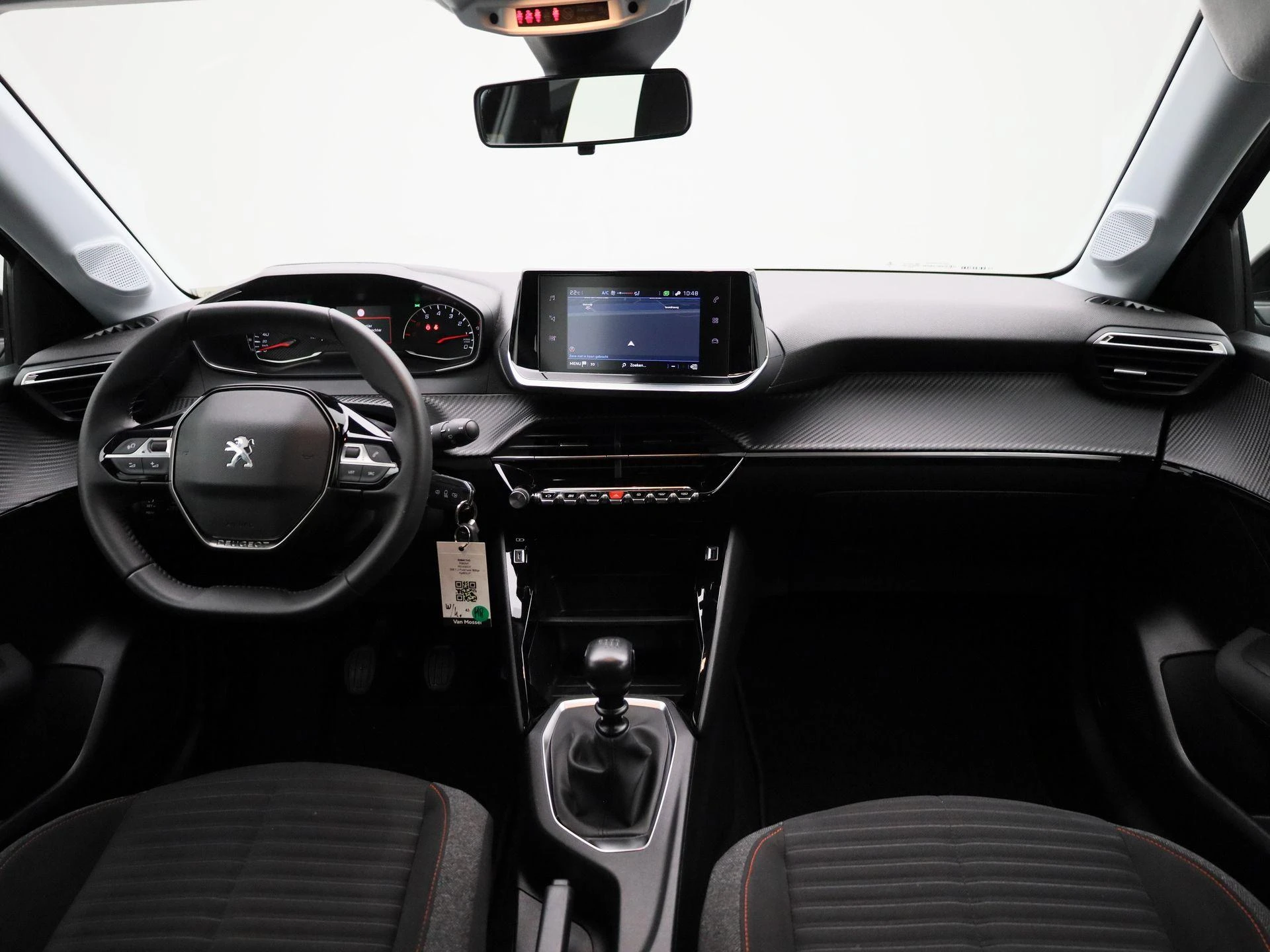 Peugeot-208-image-32