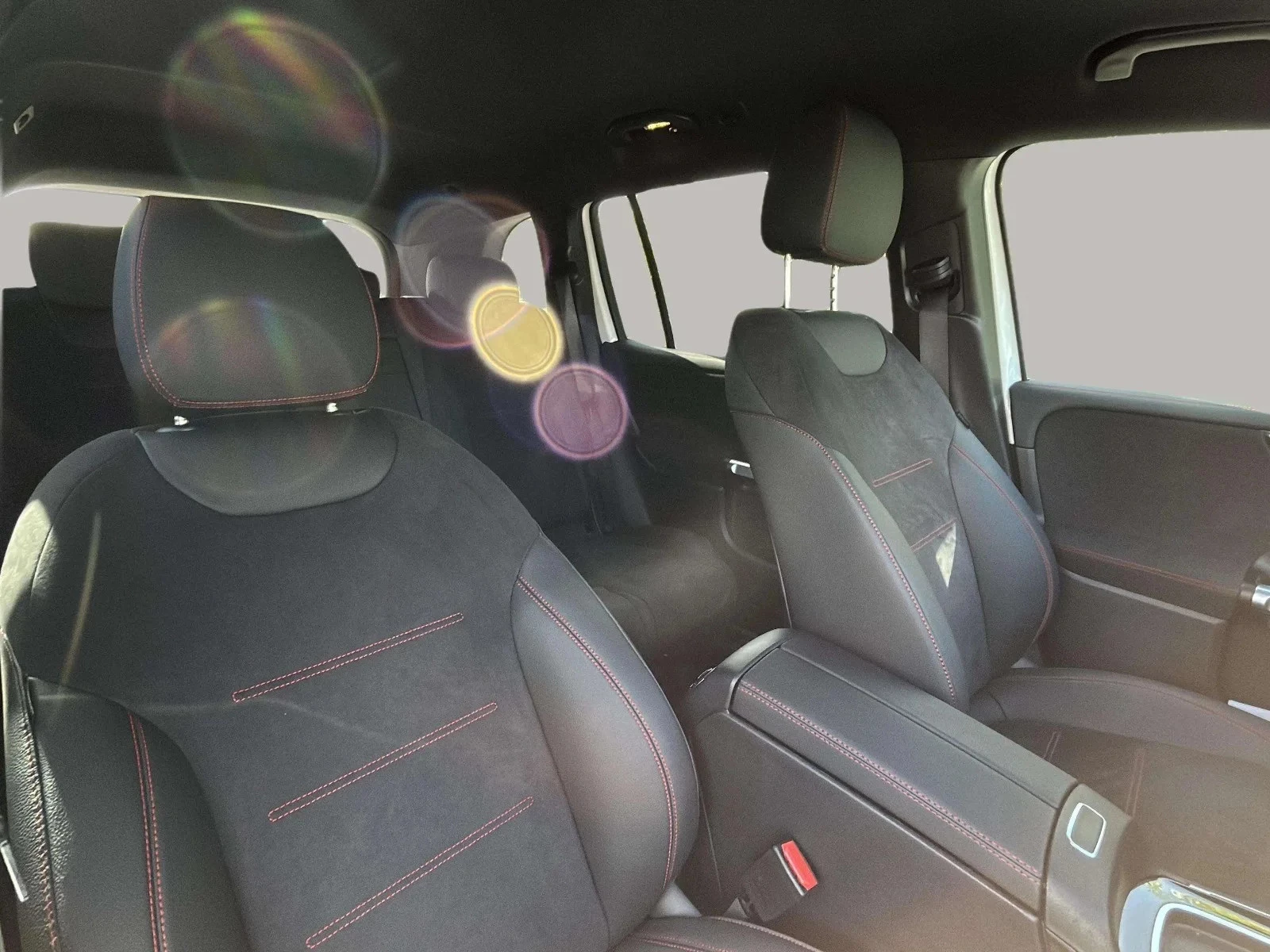 Mercedes-Benz-EQB-image-16