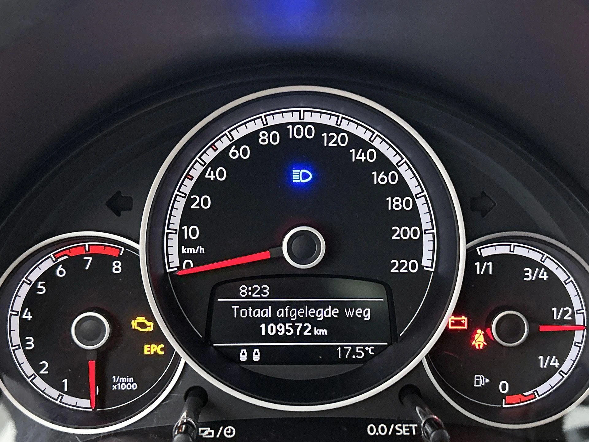 Volkswagen-up!-image-14