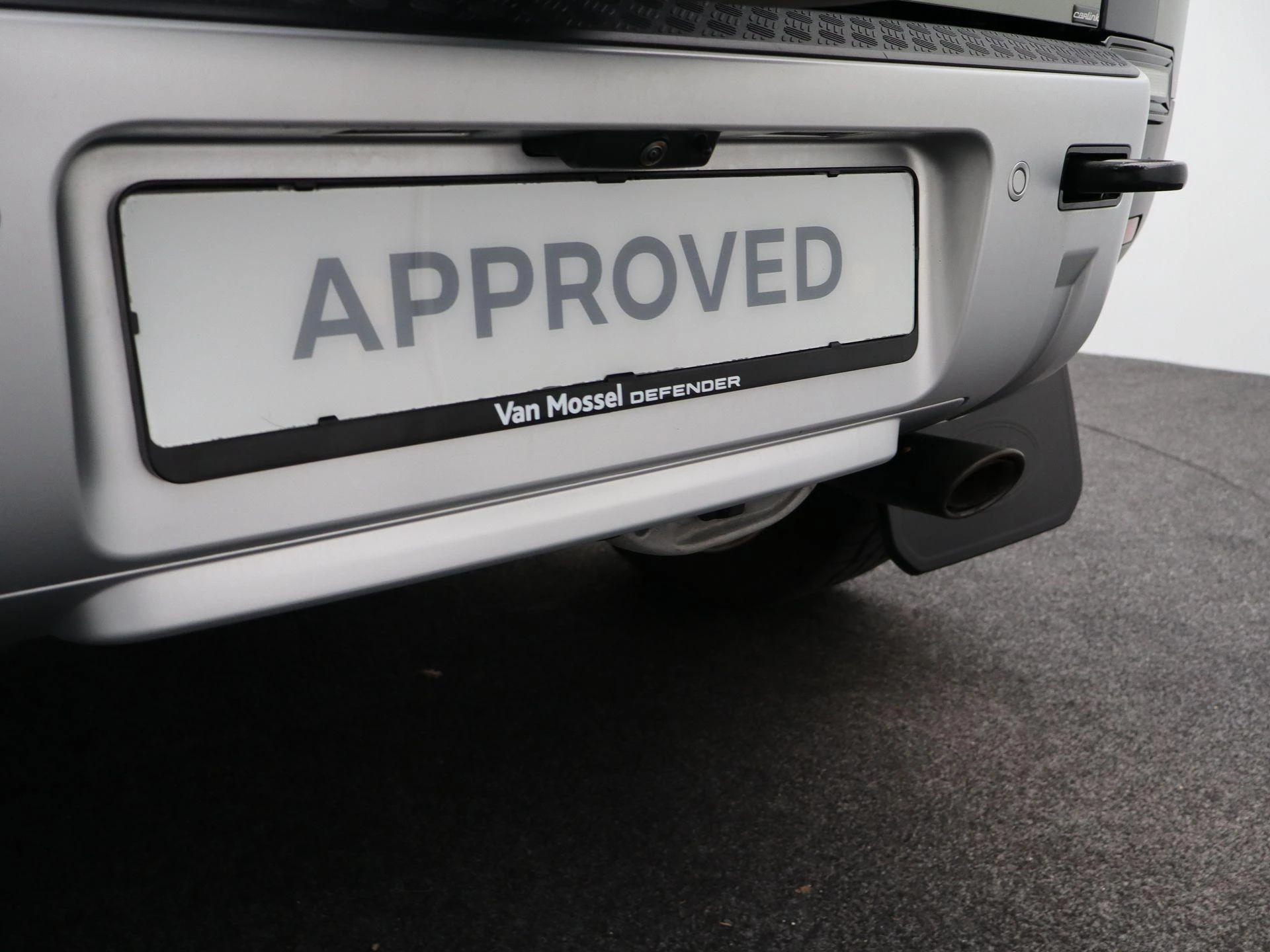 Land Rover-Defender-image-49