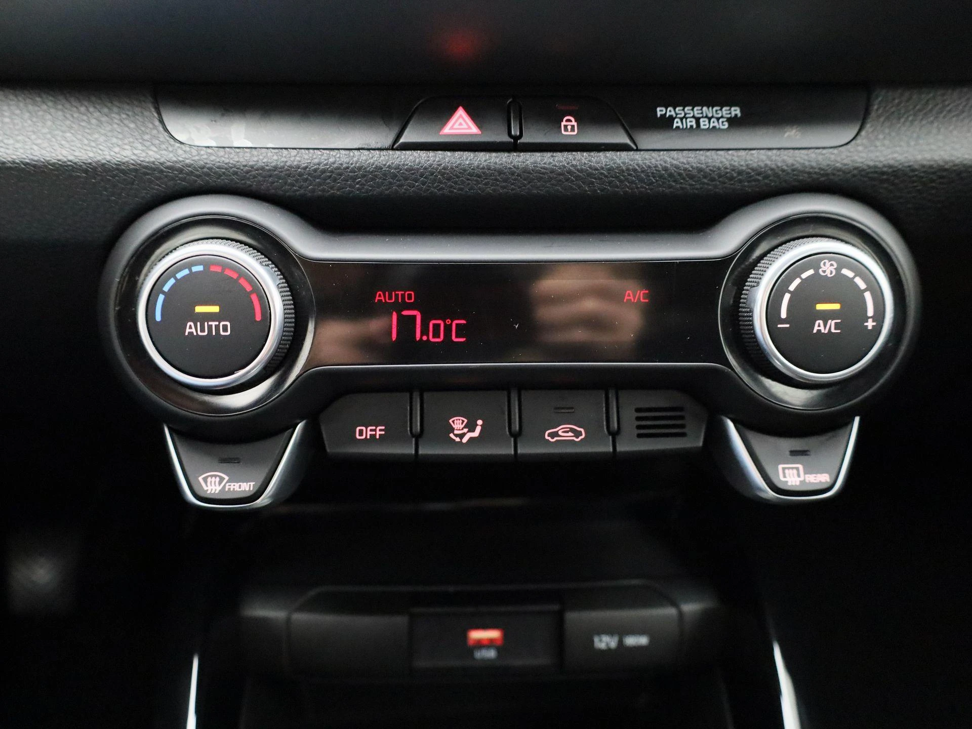 Kia-Stonic-image-21