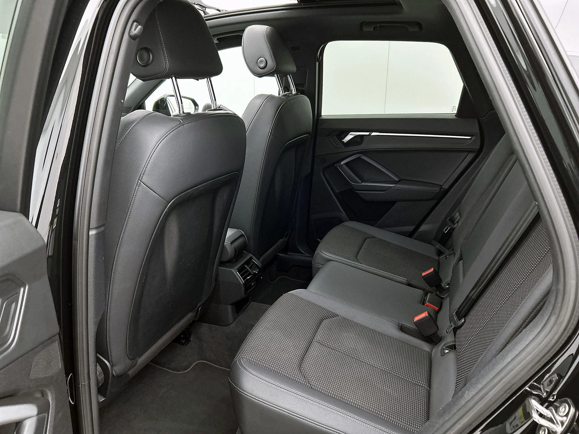 Audi-Q3-image-25