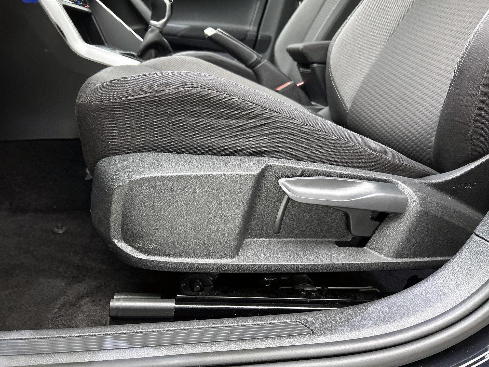 Volkswagen-Taigo-image-23