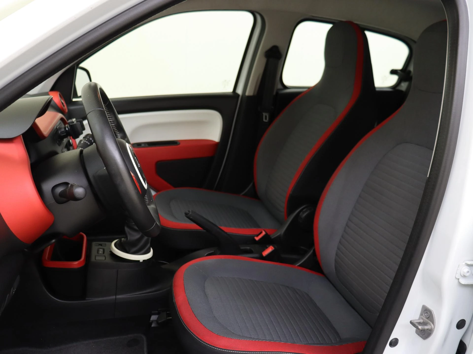 Renault-Twingo-image-14