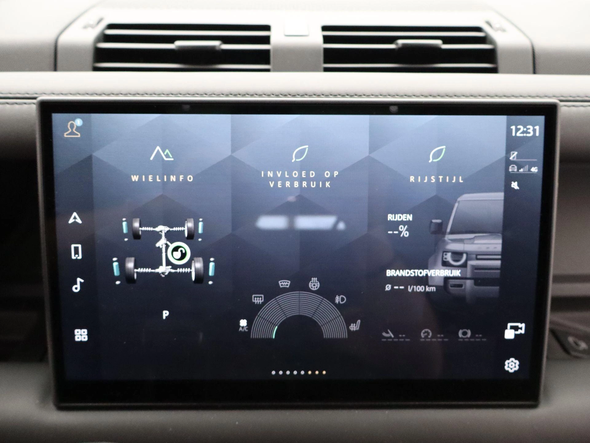 Land Rover-Defender-image-19