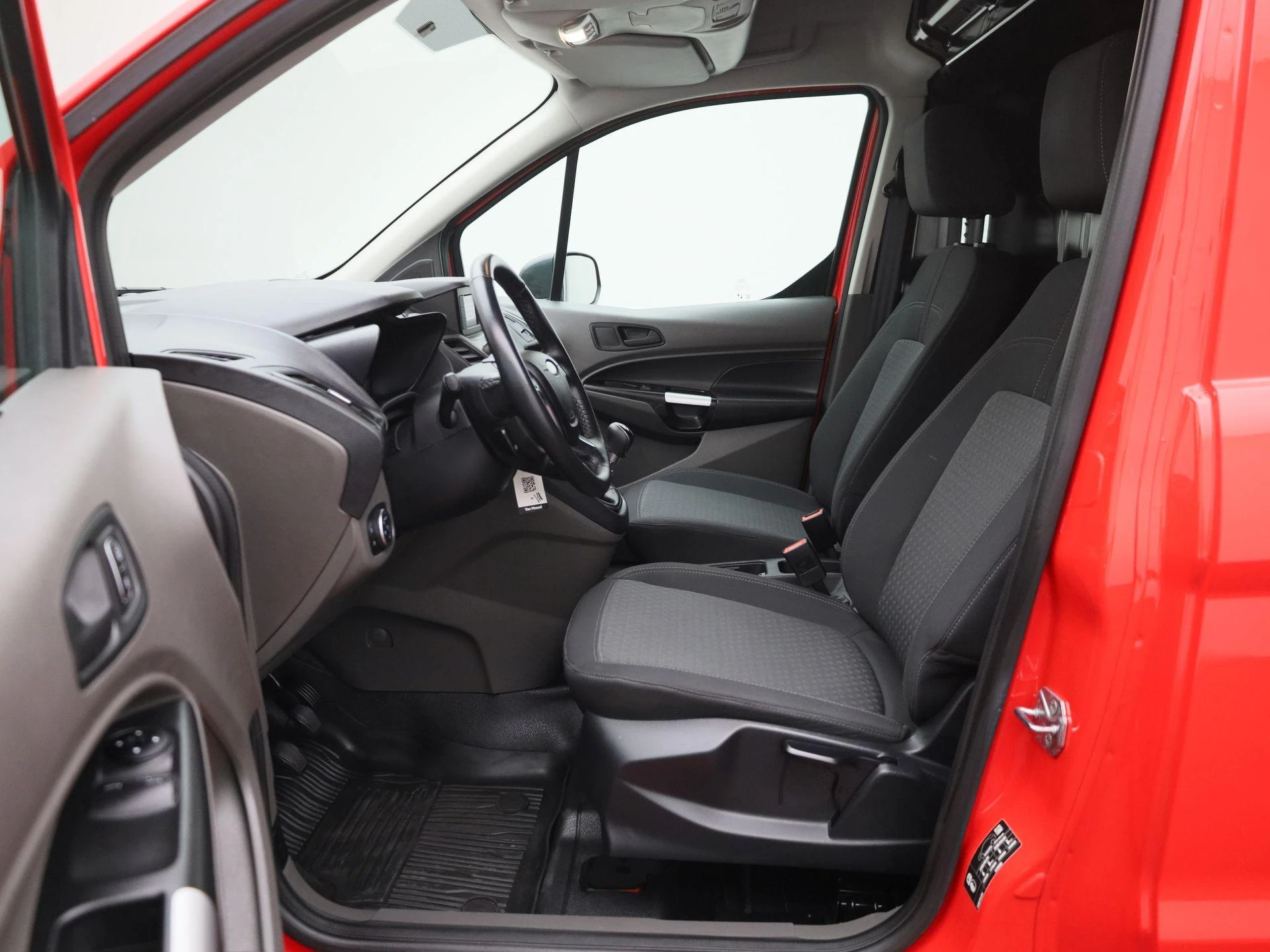 Ford-Transit Connect-image-9