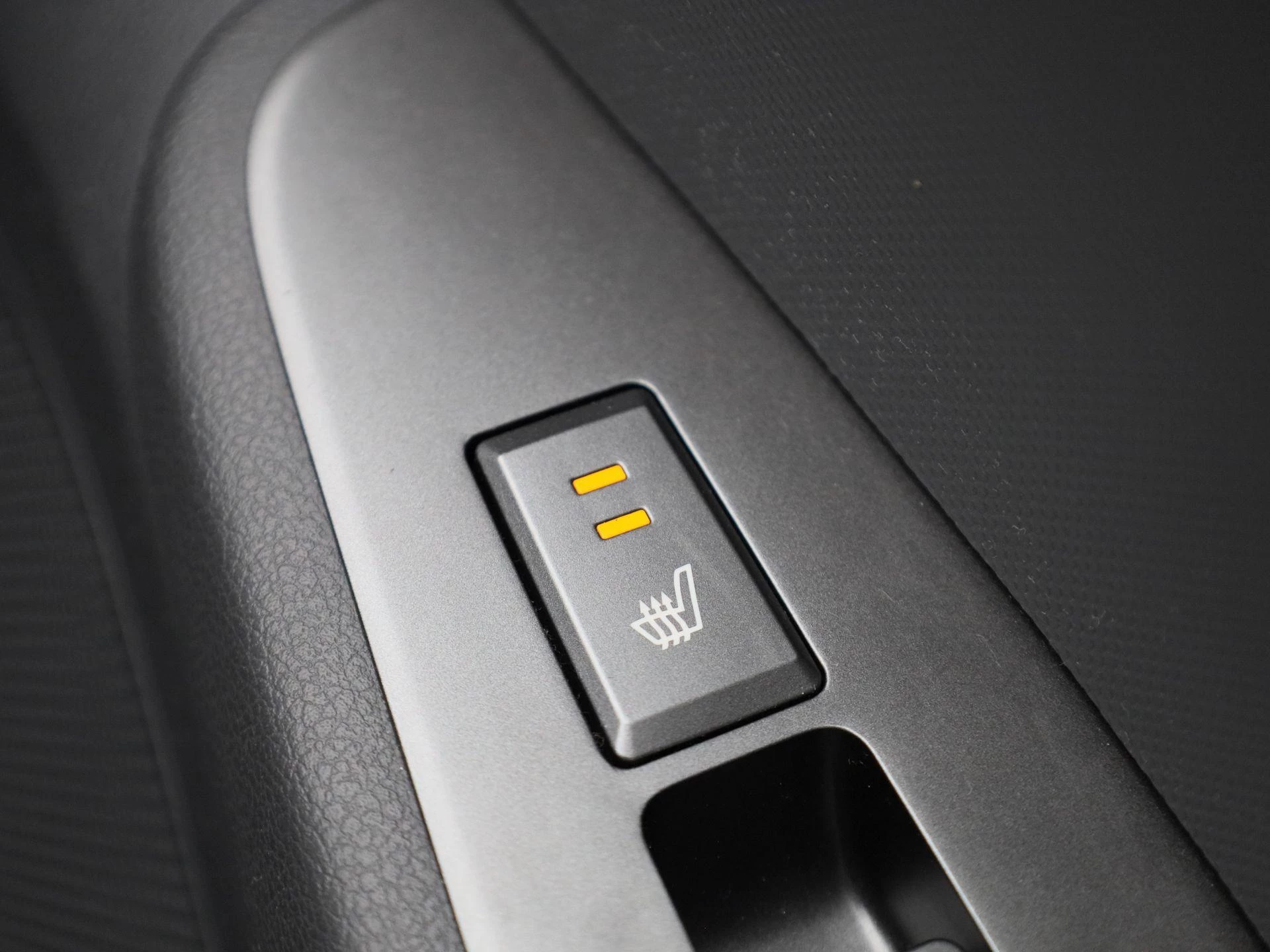 Hyundai-IONIQ-image-36