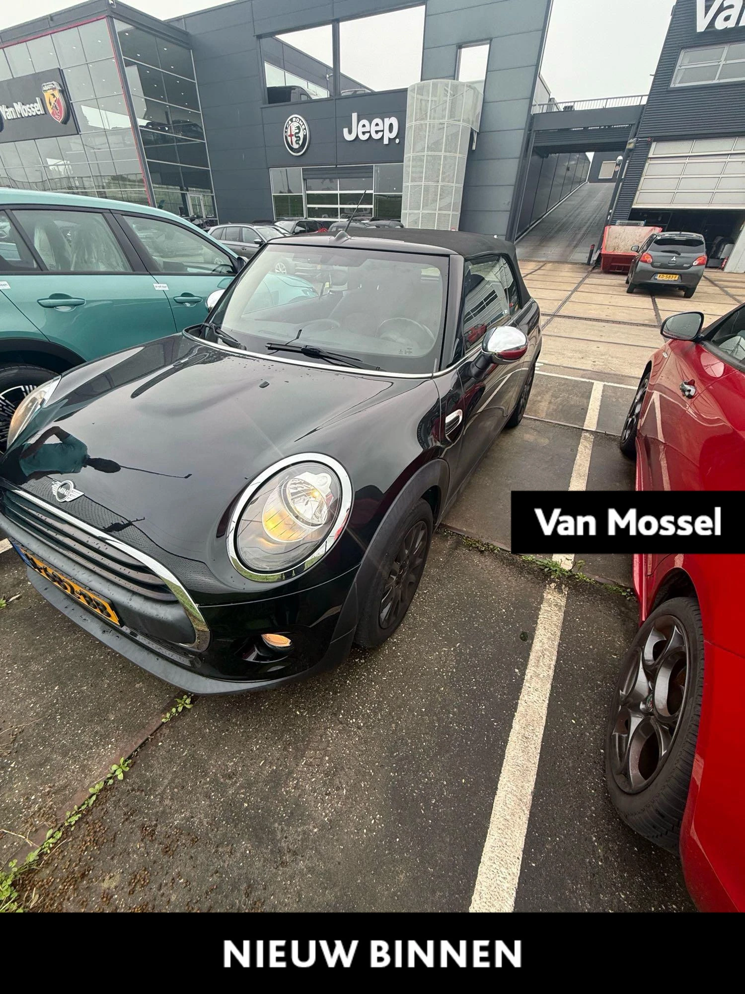 MINI-One Cabrio-image-0