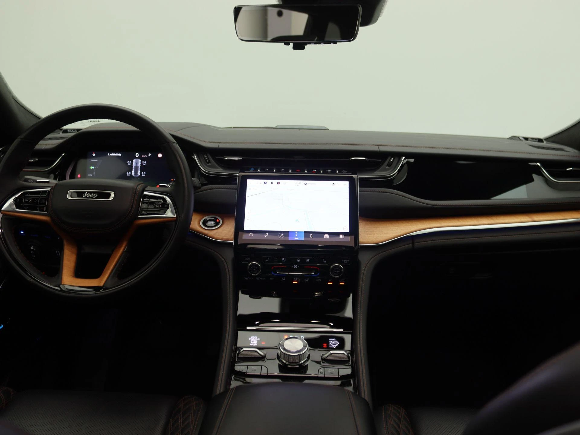 Jeep-Grand Cherokee-image-6