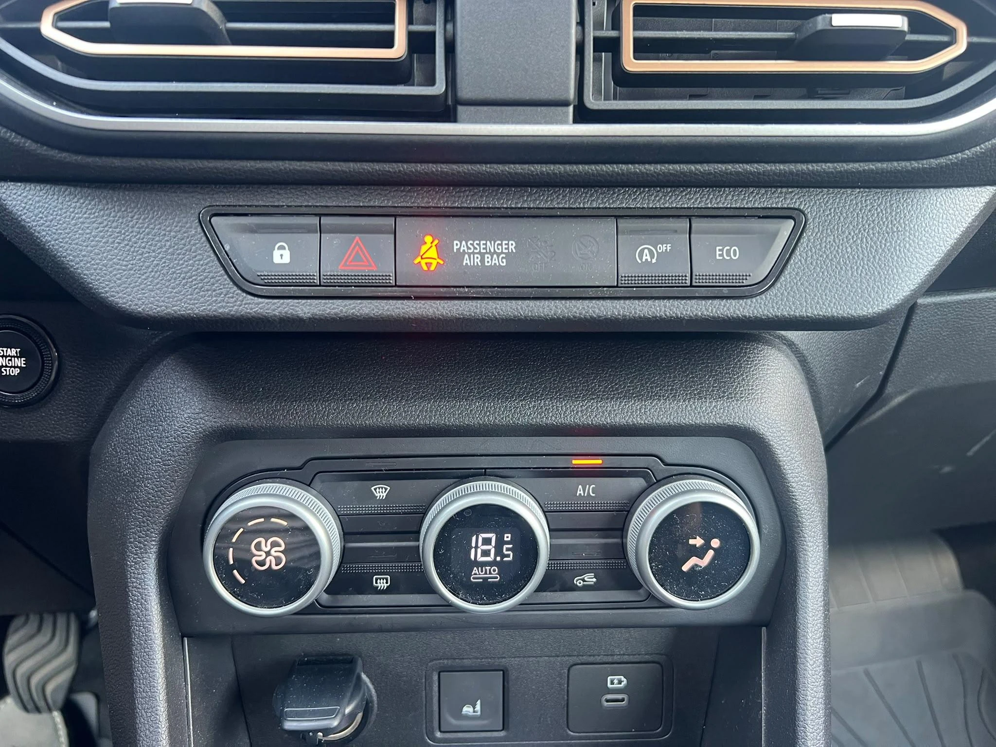 Dacia-Sandero Stepway-image-13