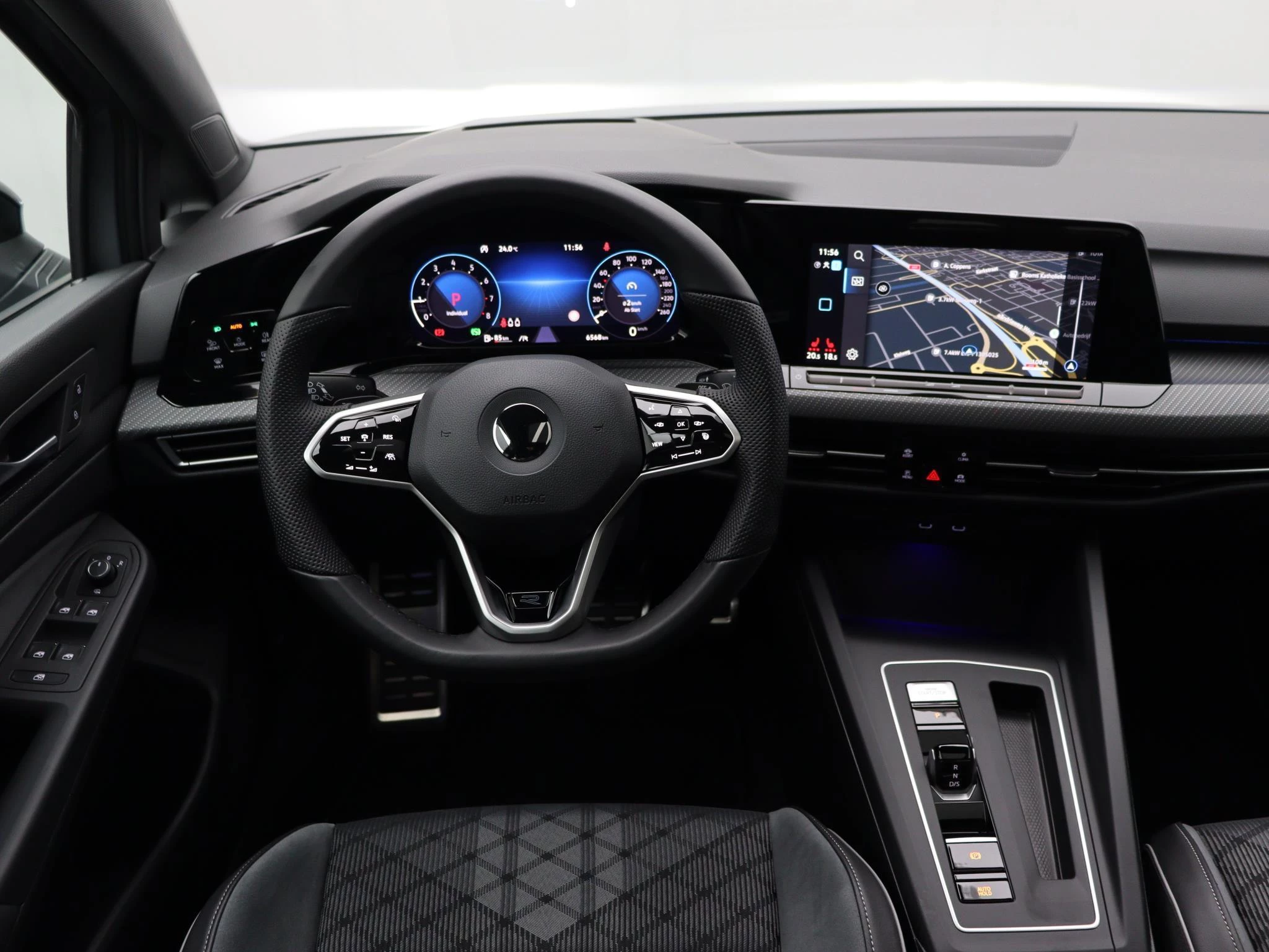 Volkswagen-Golf-image-7