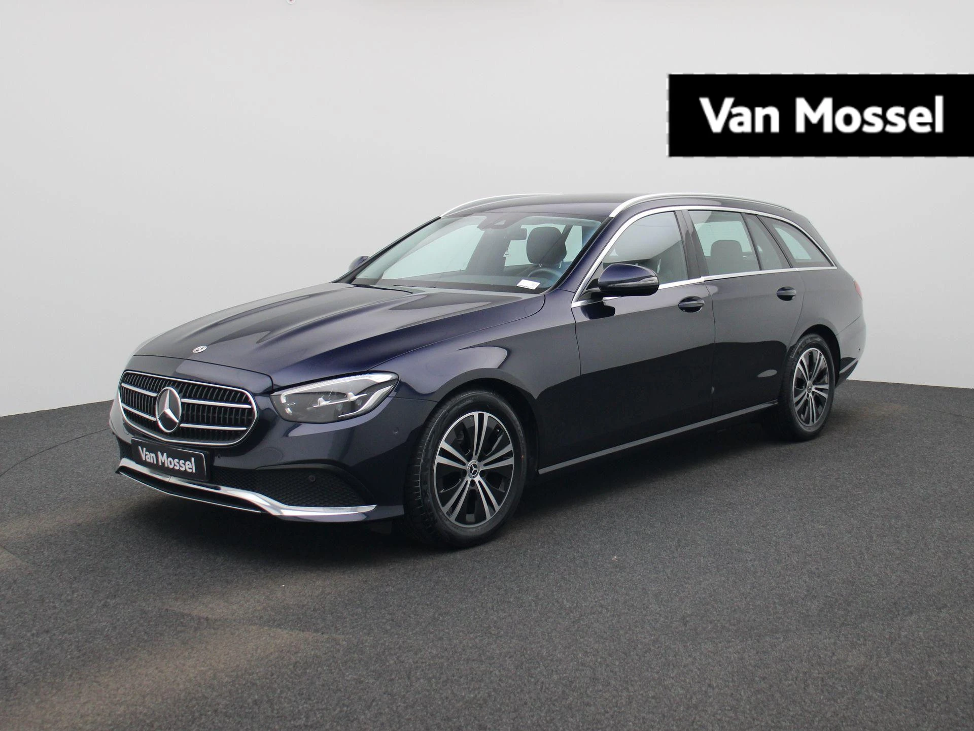 Mercedes-Benz-E-Klasse-image-0