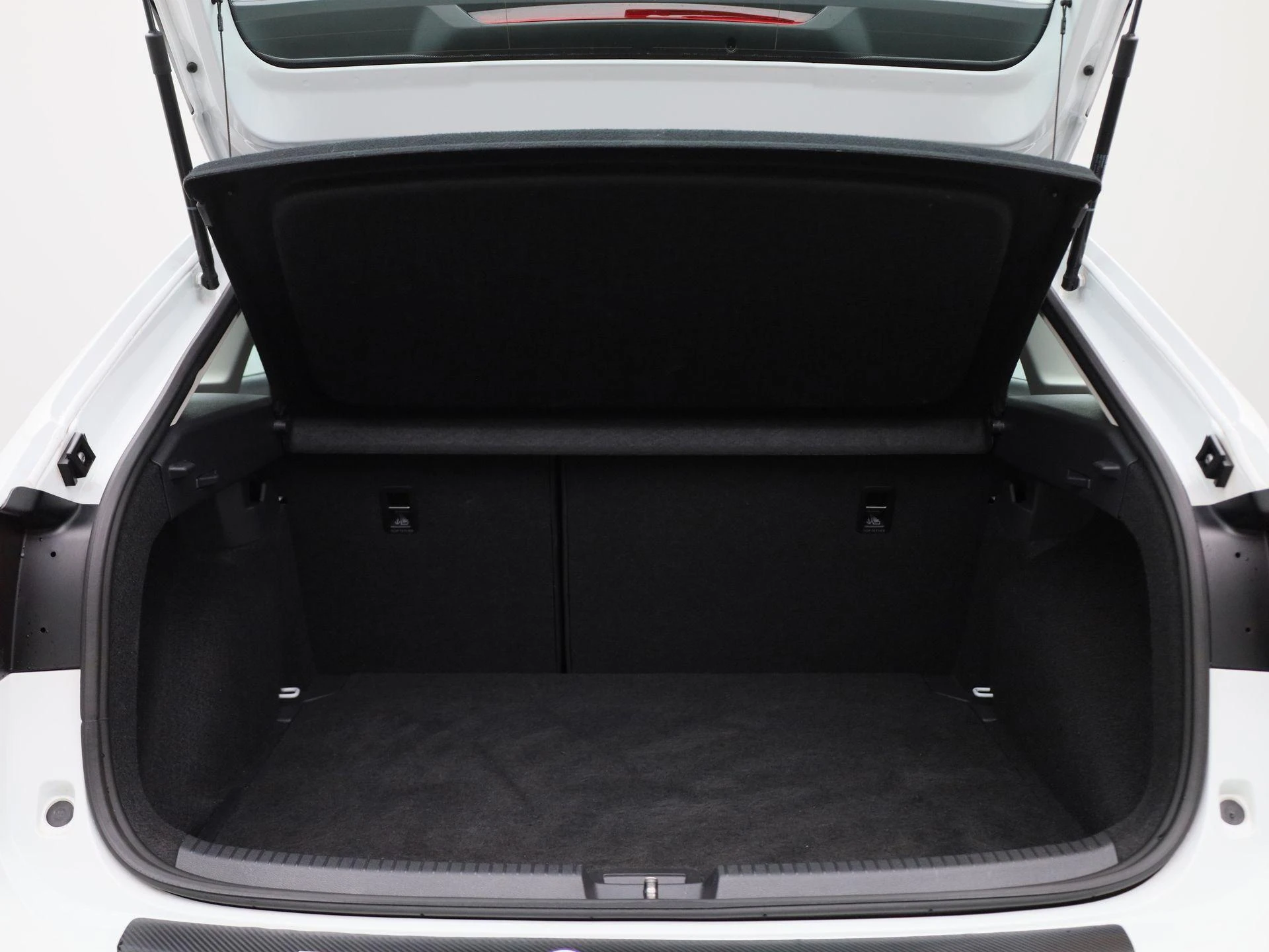 Volkswagen-Taigo-image-13