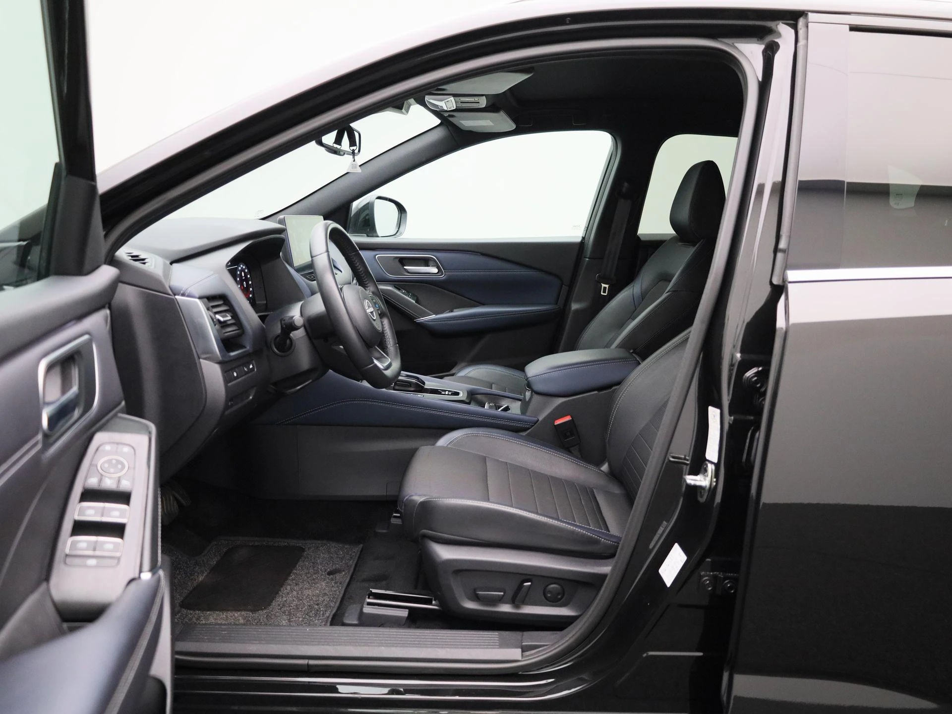 Nissan-QASHQAI-image-10