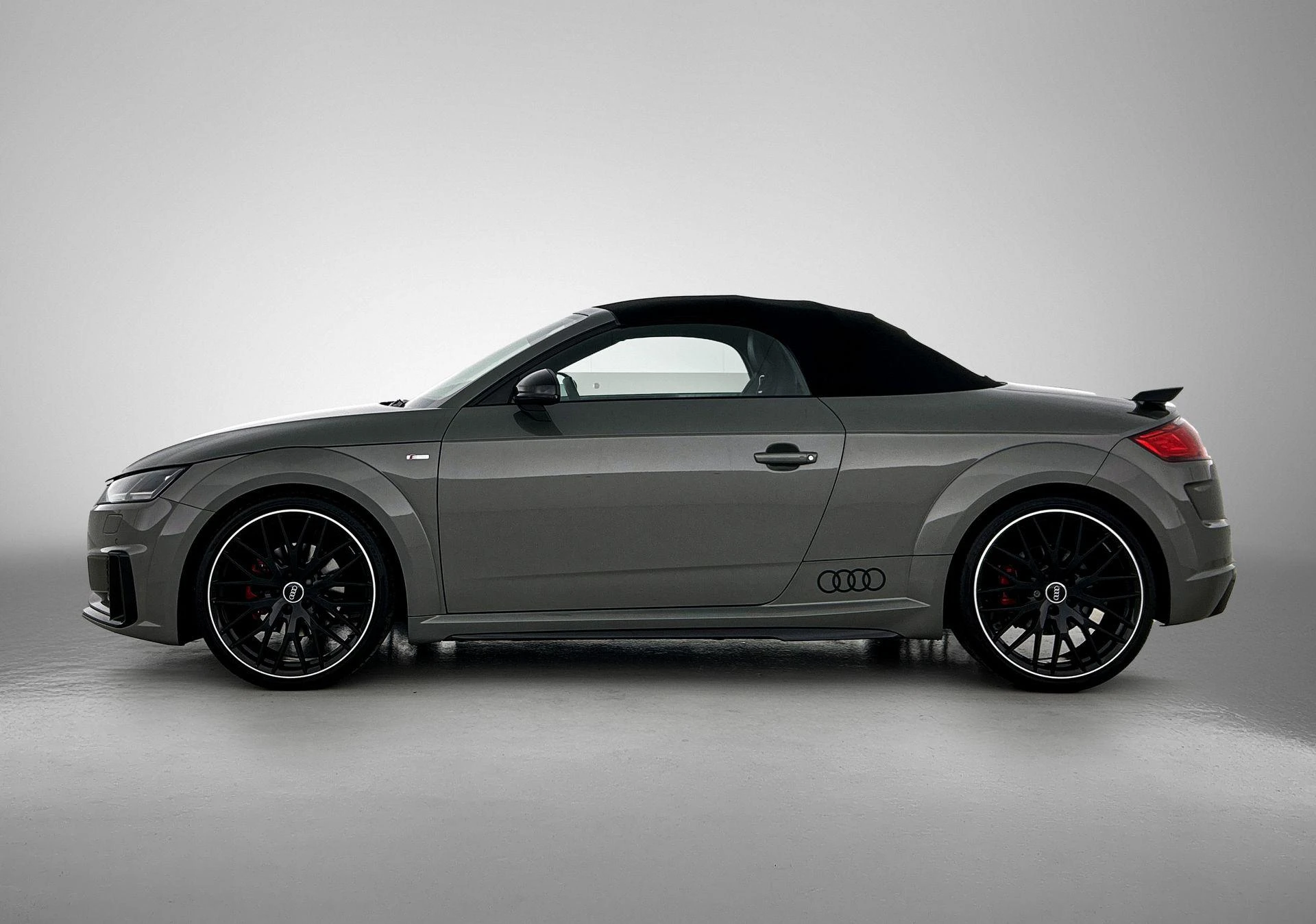 Audi-TT-image-1