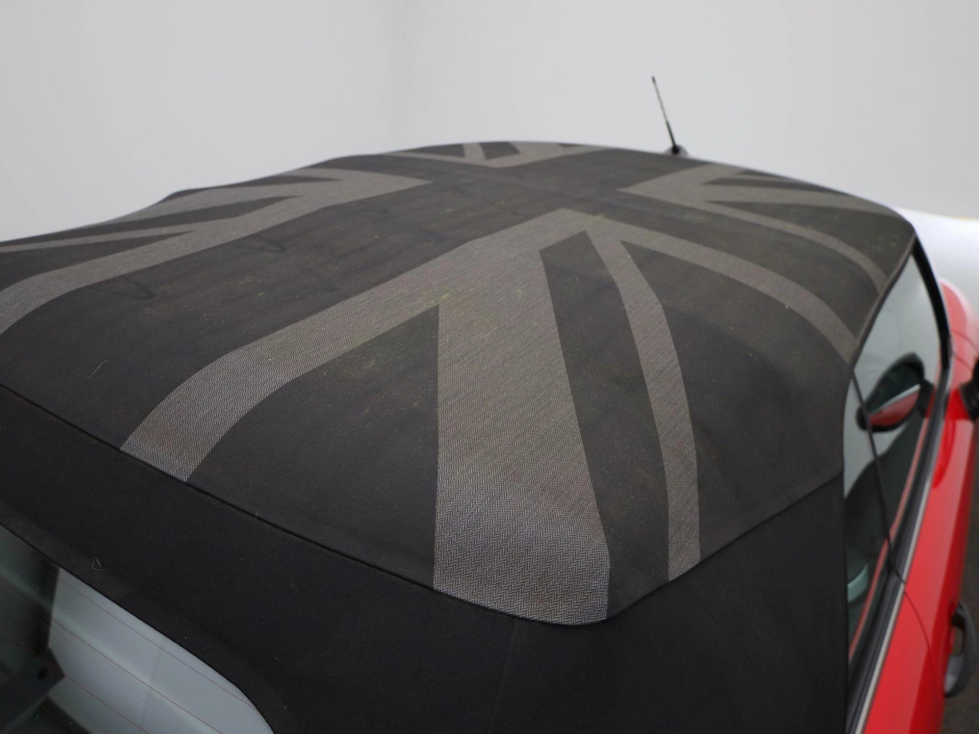 MINI-Cooper S Cabrio-image-34