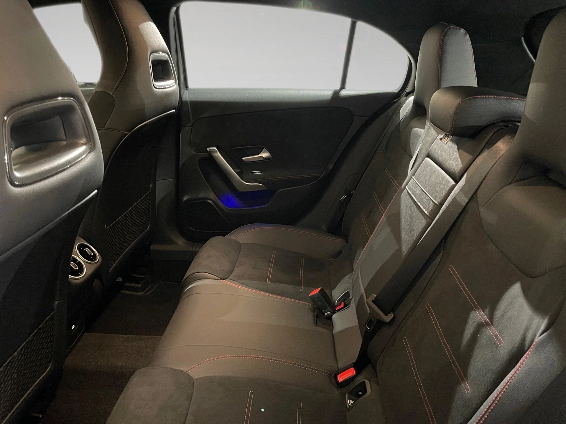 Mercedes-Benz-Classe A-image-10