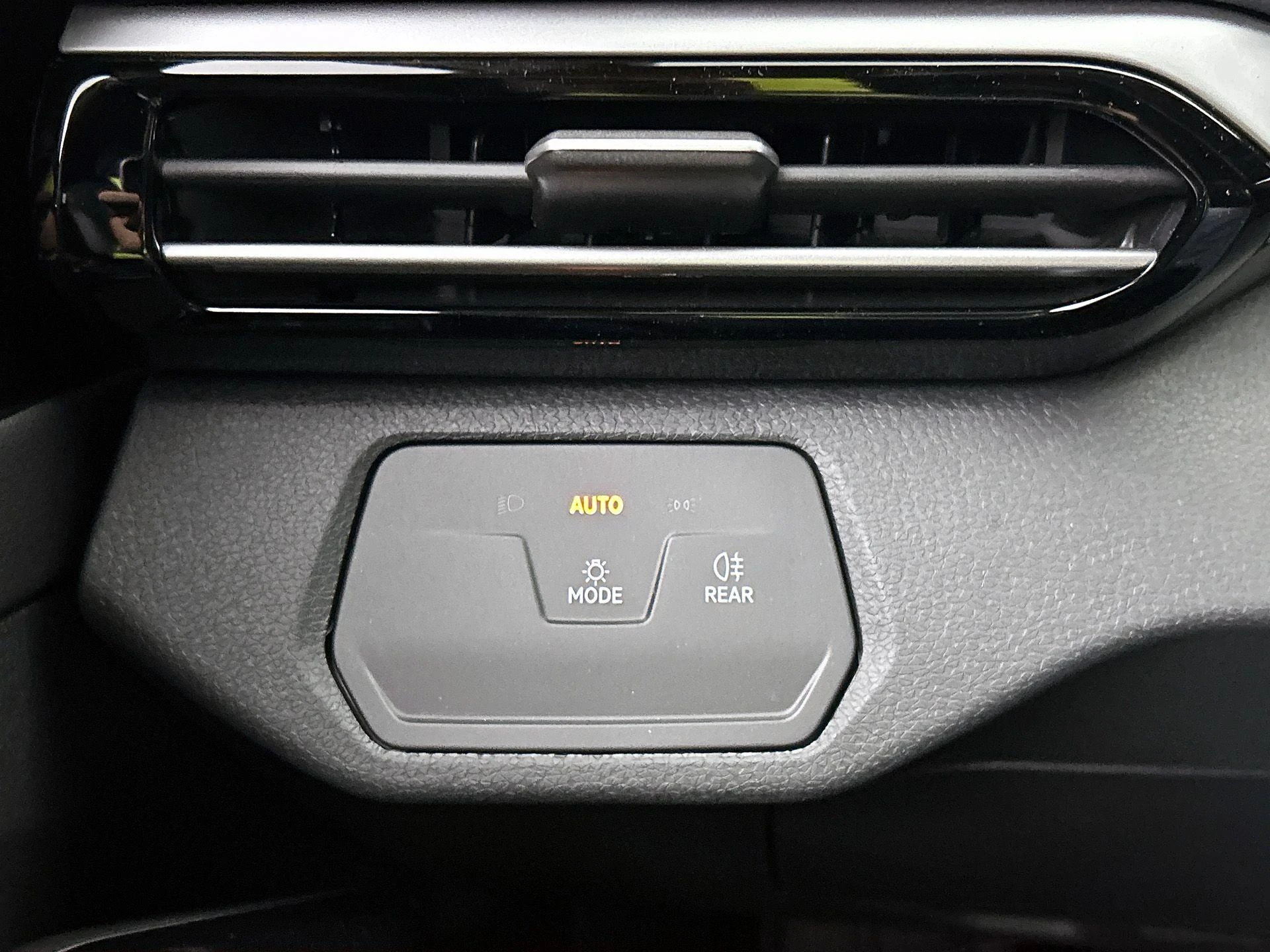Volkswagen-ID.4-image-16