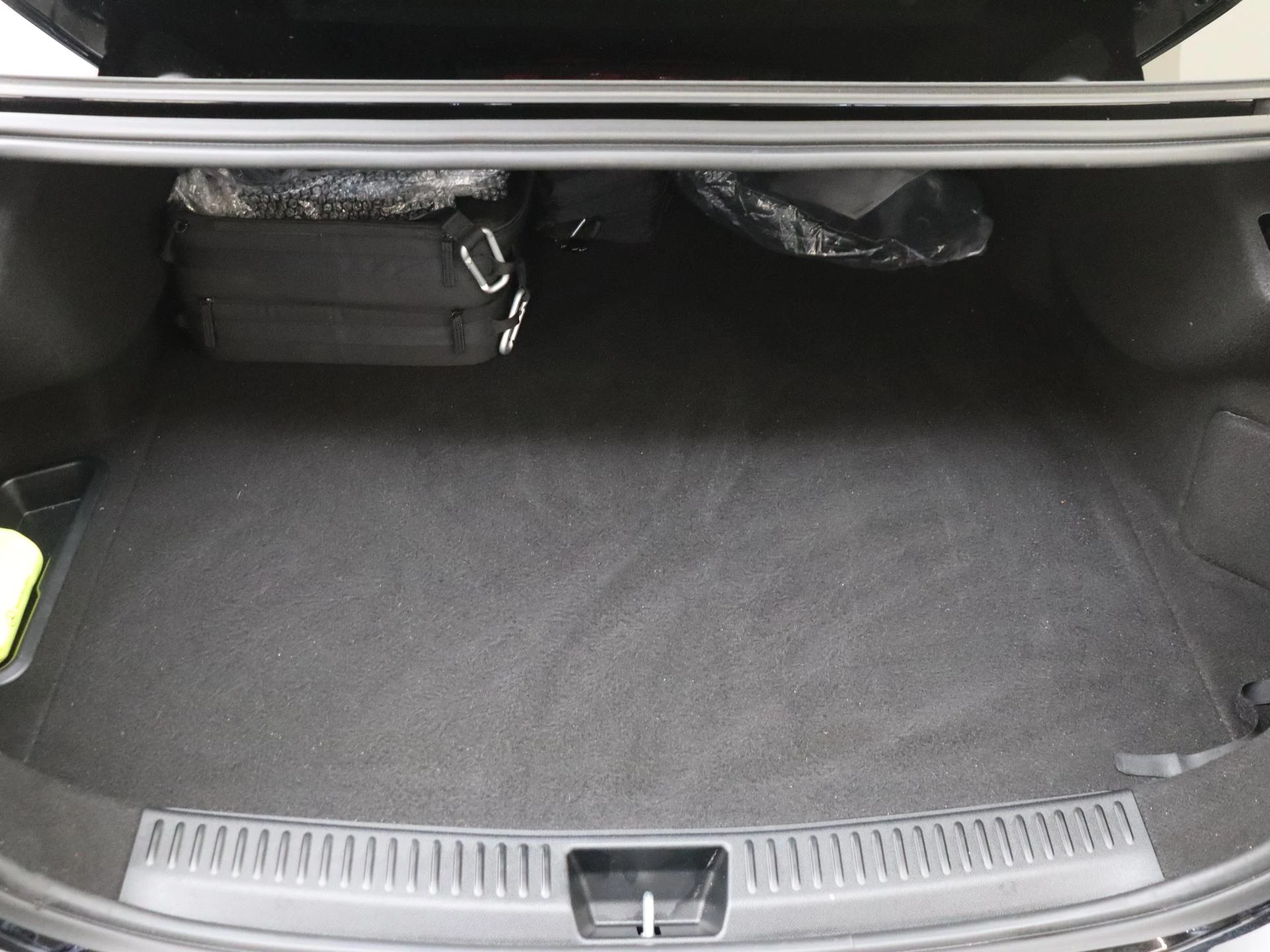 Mercedes-Benz E-Klasse 300 e AMG Line