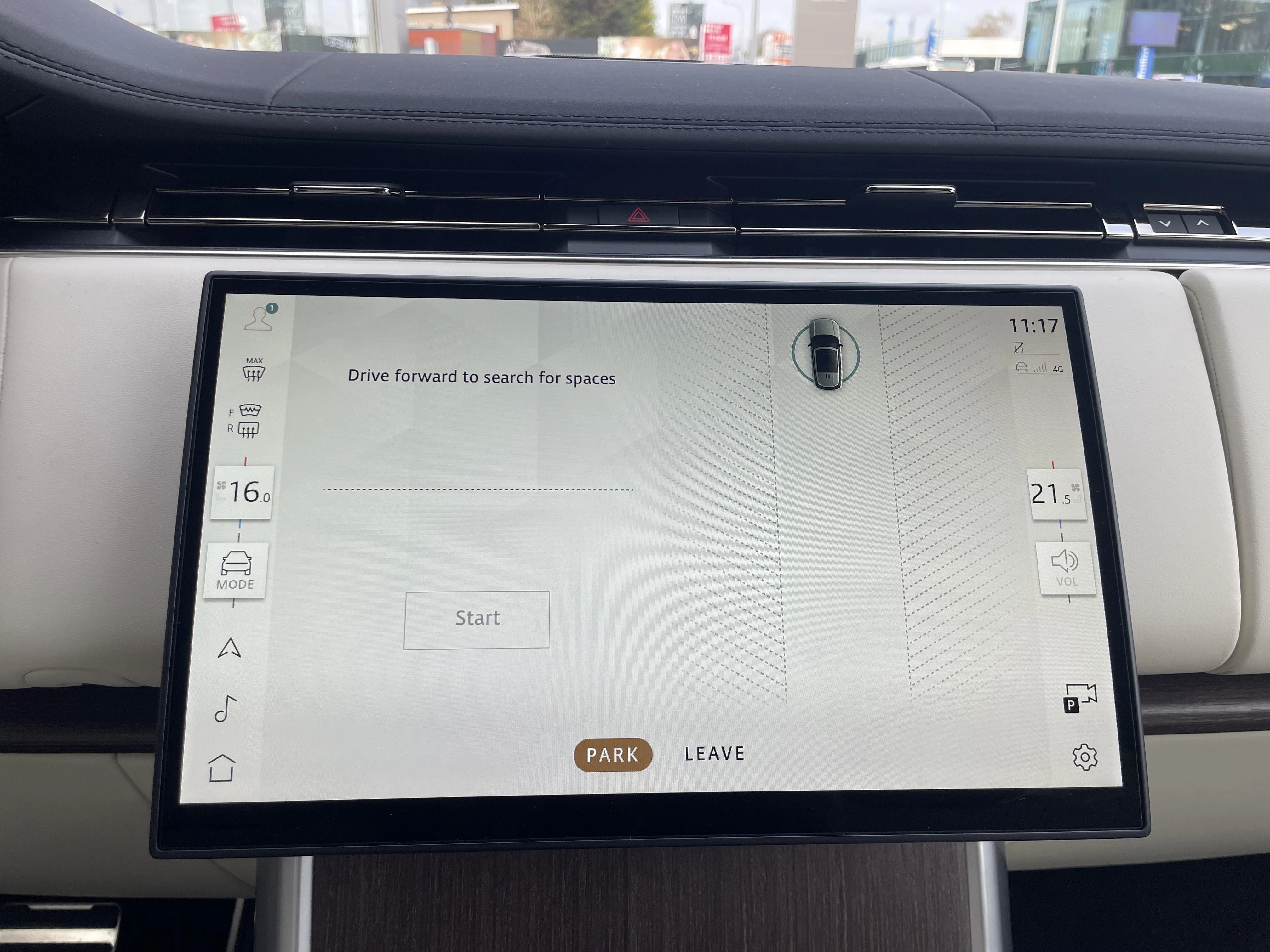 Land Rover Range Rover SWB P460e SE