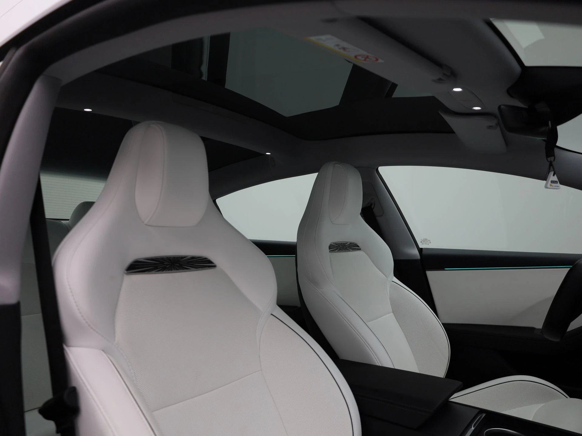 Tesla-Model 3-image-36