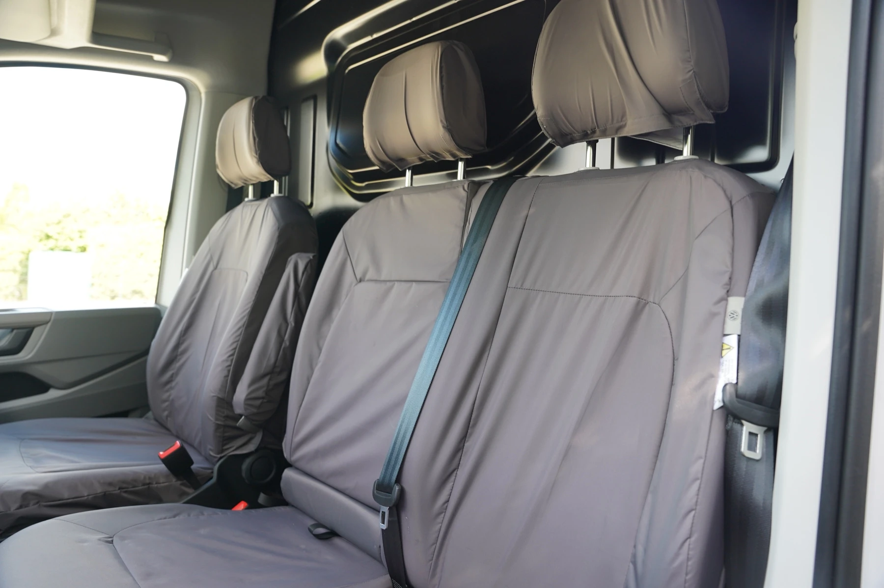 Volkswagen-Crafter-image-8