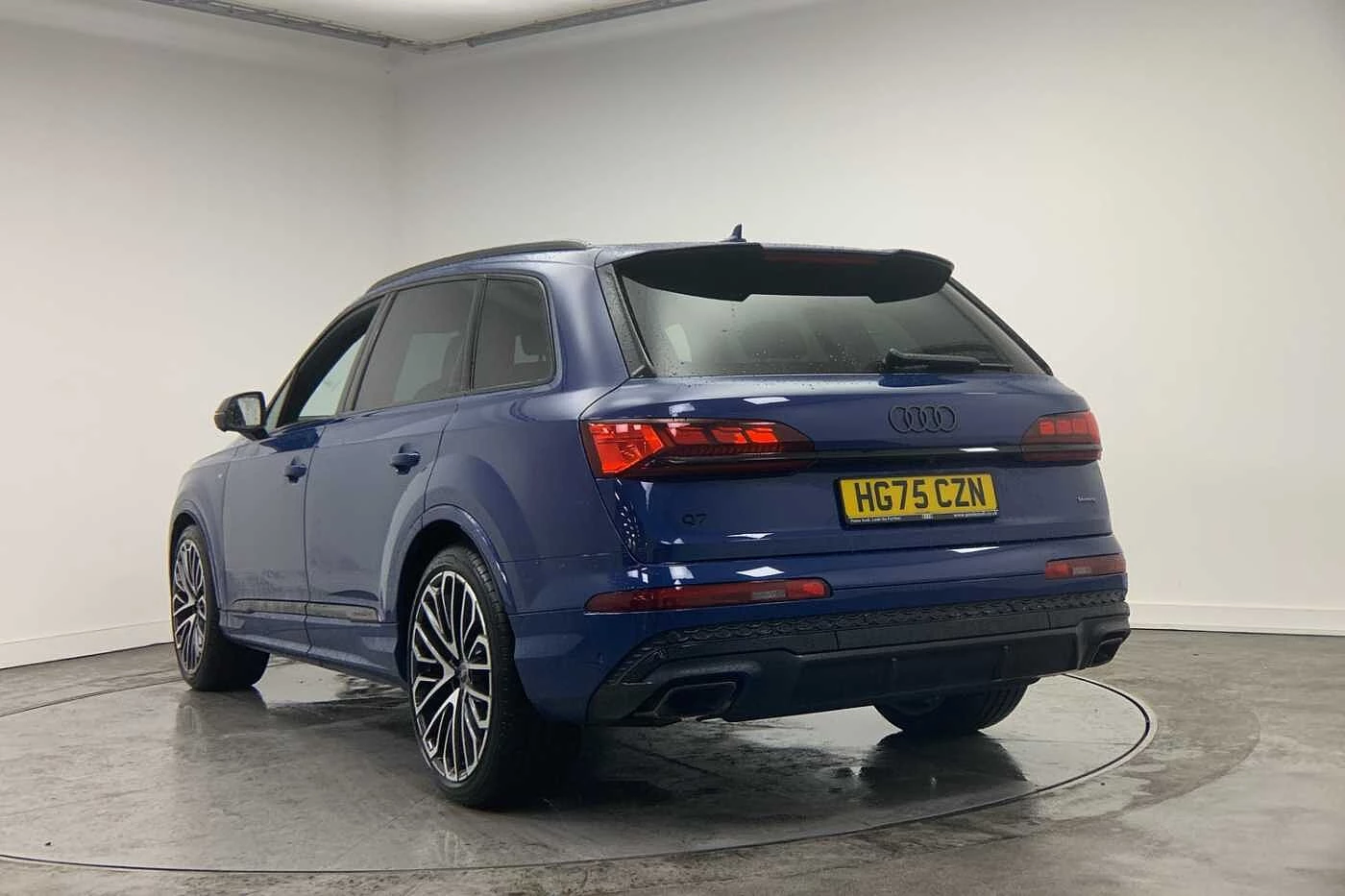 Audi-Q7-image-2