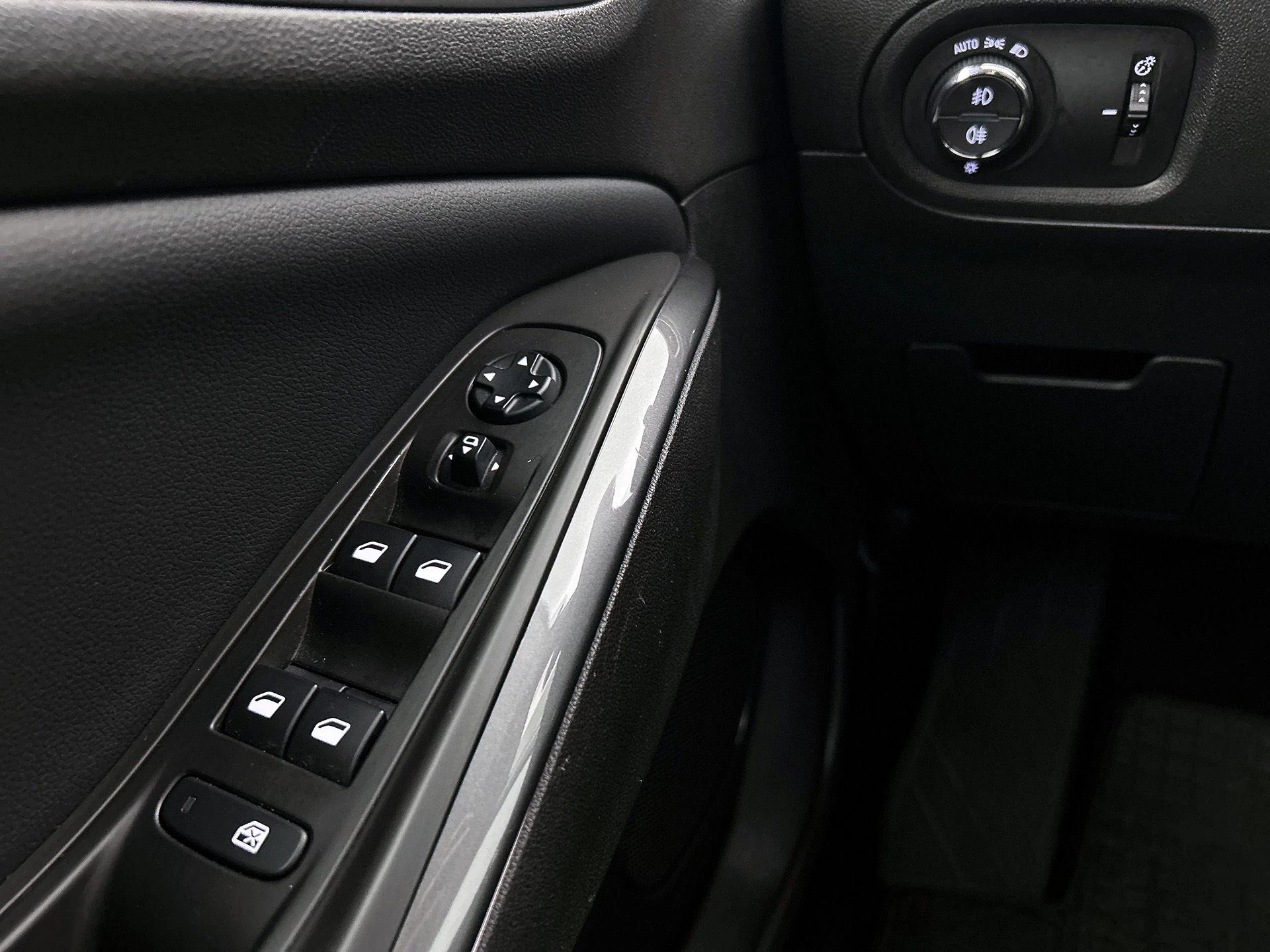 Opel-Grandland X-image-39