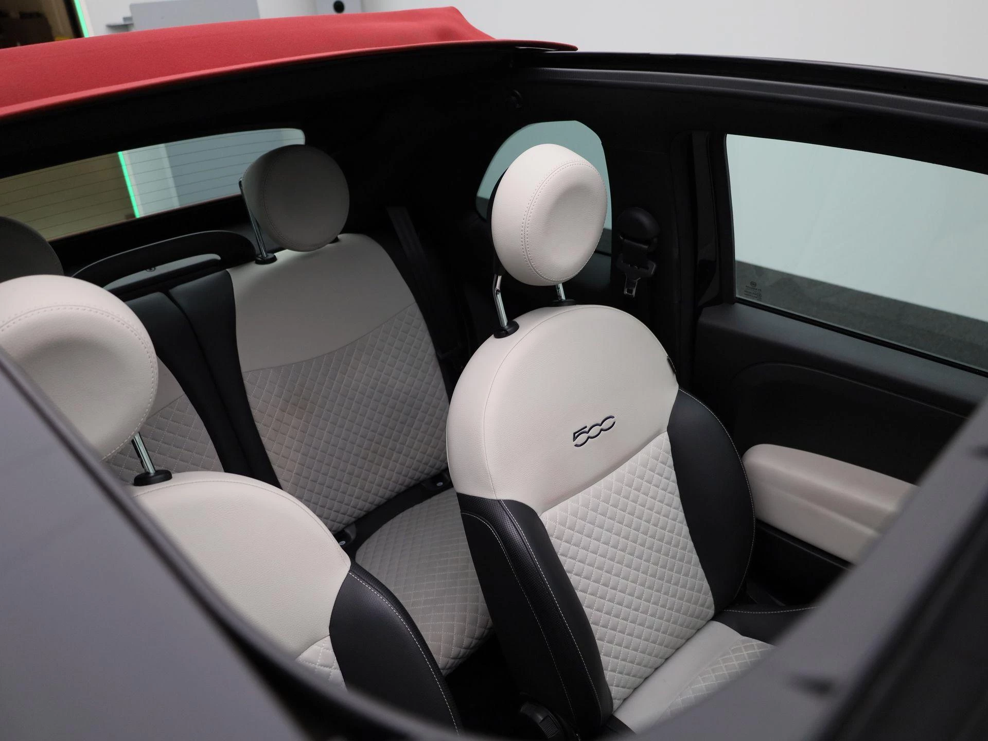 Fiat 500C 1.0 Hybrid Dolcevita