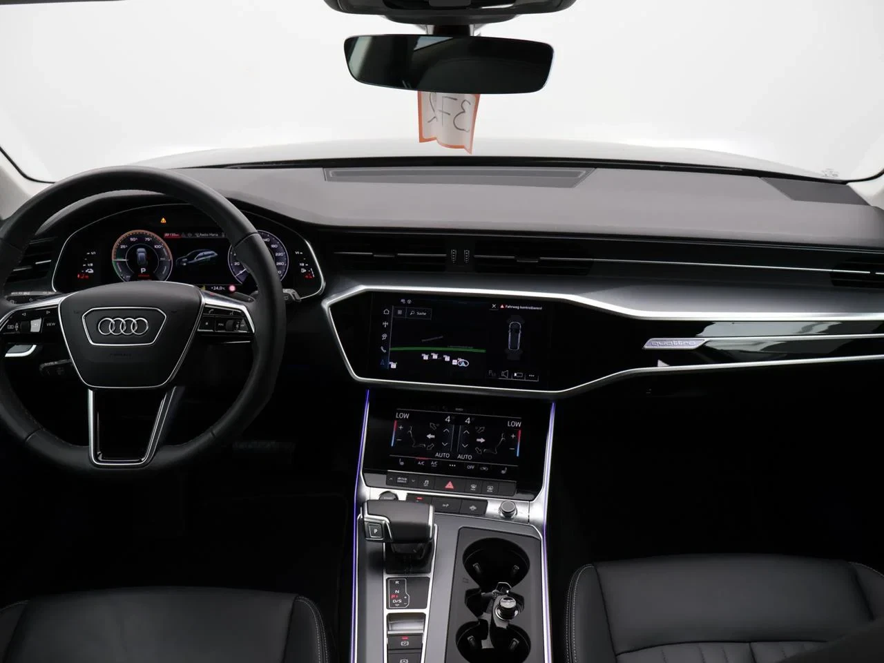 Audi A6 Avant PHEV A6 Avant PHEV 50TFSIe *AUTOMAAT*TREKHAAK*LEDER*CAMERA*ACC*VIRTUAL COCKPIT*PDC*SFEERVERLICHTING*AIRCO*...*