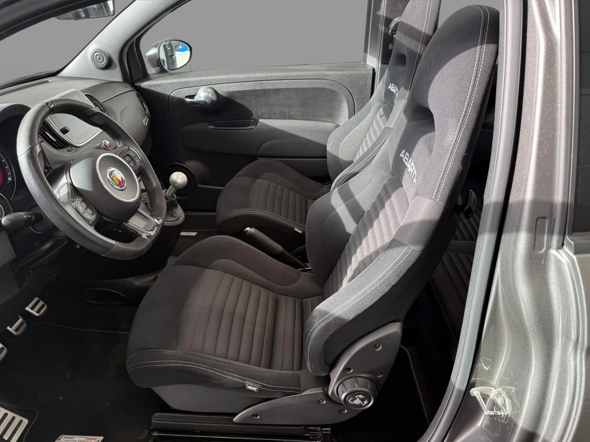 Abarth 500C 1.4 T-Jet 595 132kW Competizione