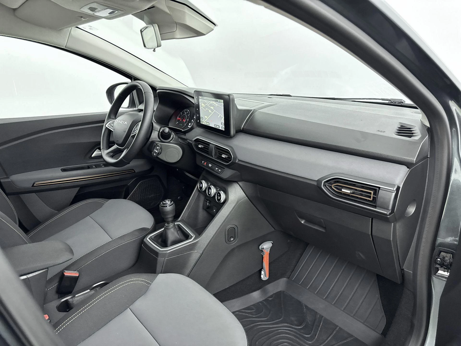 Dacia-Sandero Stepway-image-16