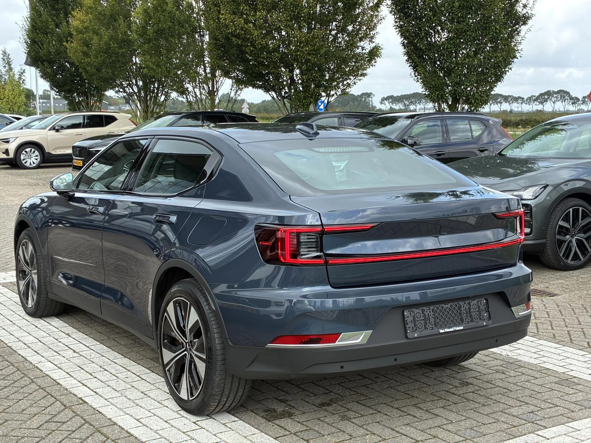 Polestar-2-image-4