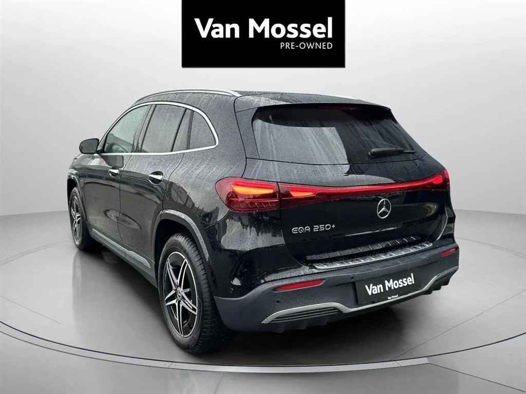 Mercedes-Benz-EQA-image-6