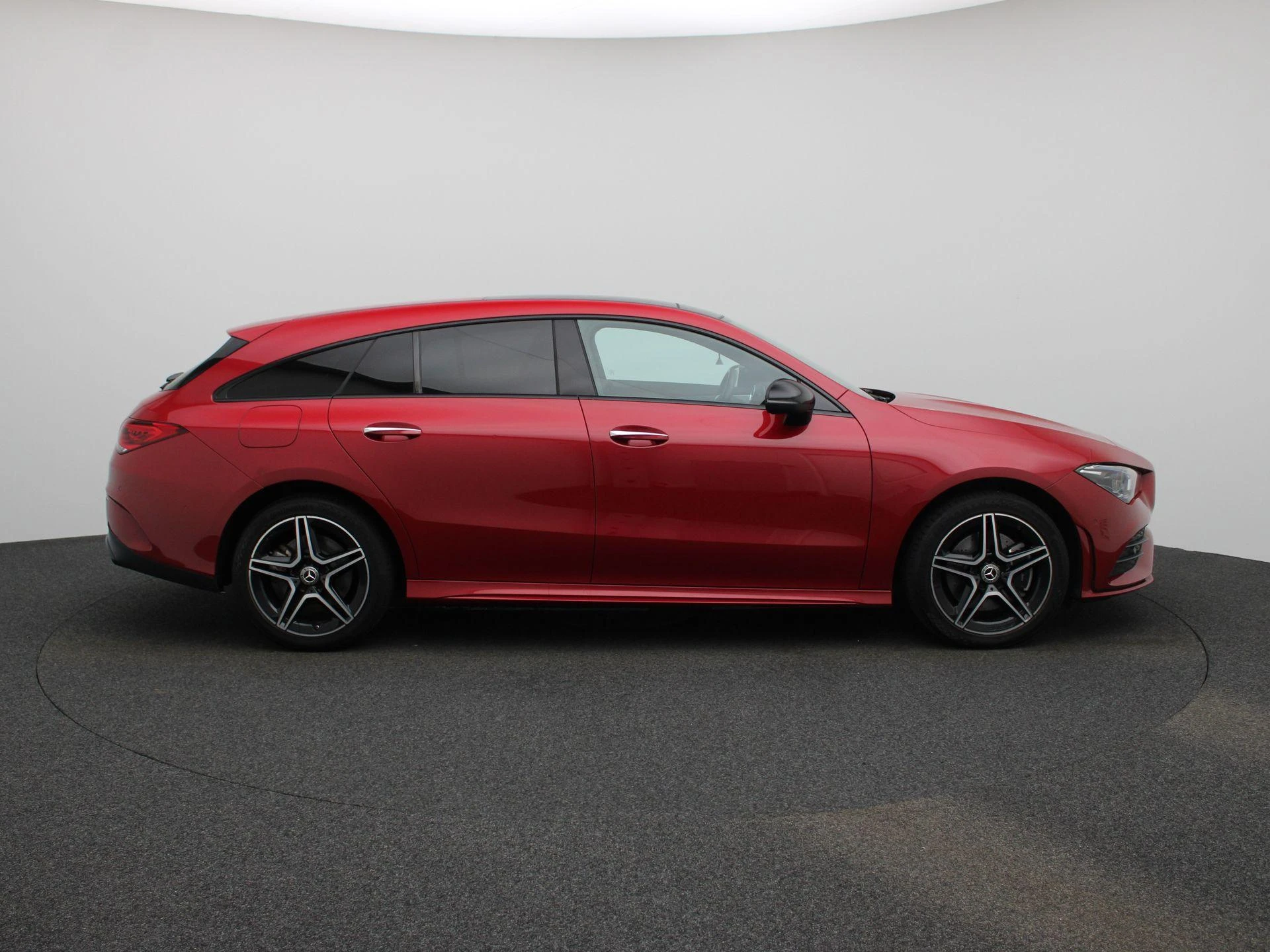 Mercedes-Benz-CLA-image-7