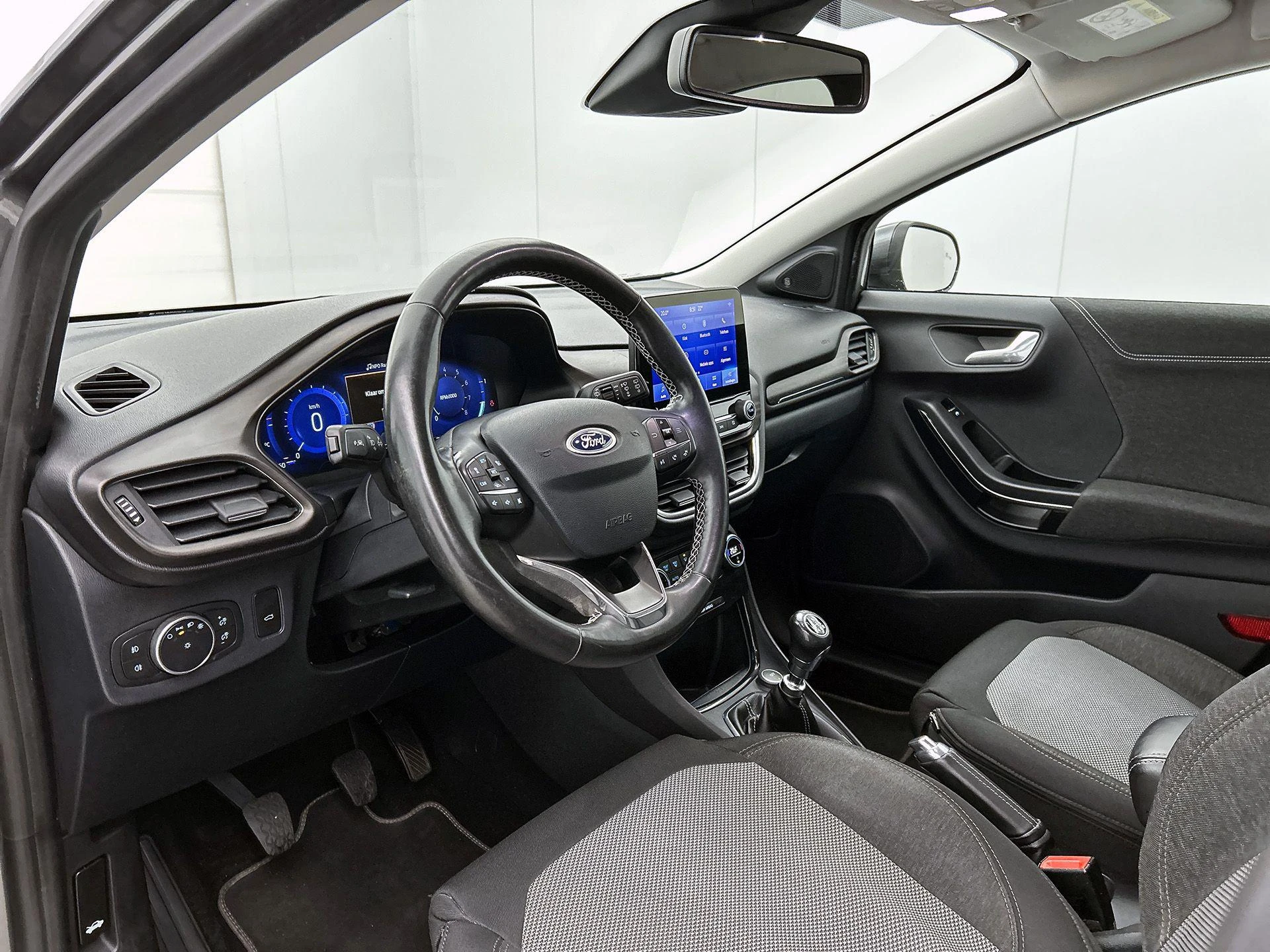 Ford Puma 1.0 EcoBoost Hybrid Titanium