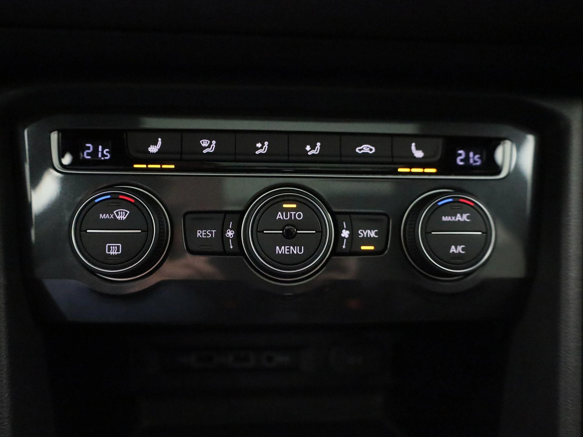 Volkswagen-Tiguan Allspace-image-21