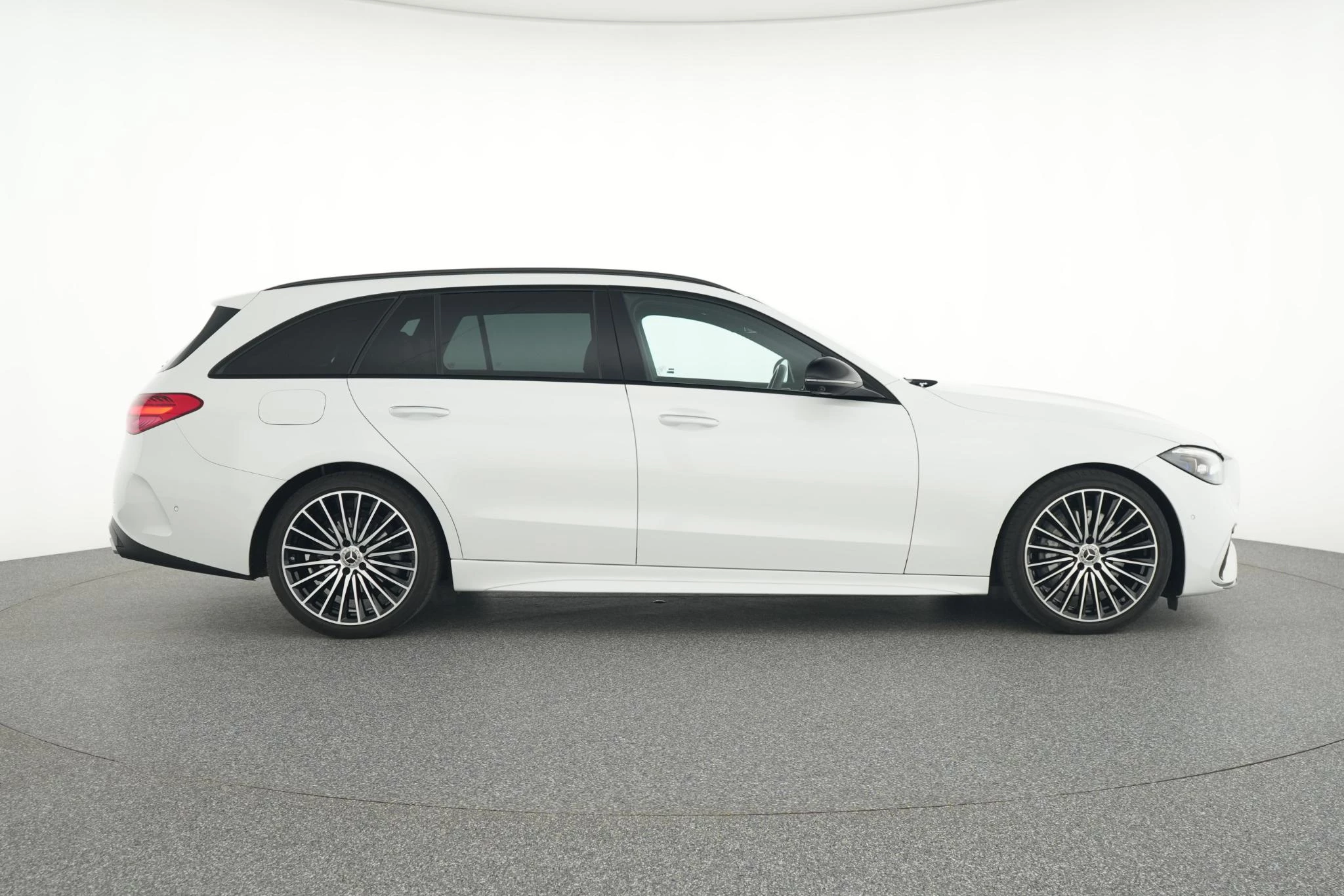 Mercedes-Benz C-Klasse 200d AMG LINE Break + LEDER + PANO DAK + BURMESTER + DIGITAL LIGHT +
