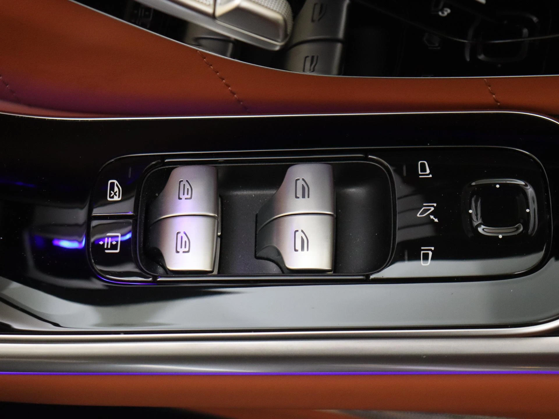 Mercedes-Benz-S-Klasse-image-26
